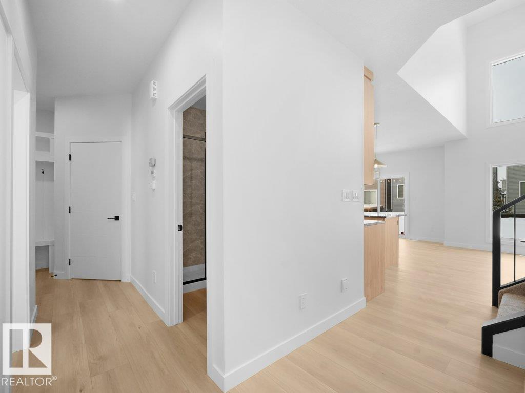 Photo 9 at 3314 Chickadee Drive NW, Starling, Edmonton