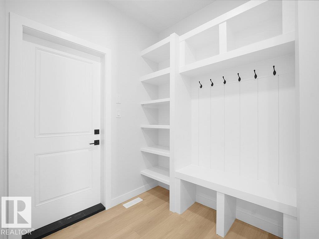 Photo 15 at 3322 Chickadee Drive NW, Starling, Edmonton