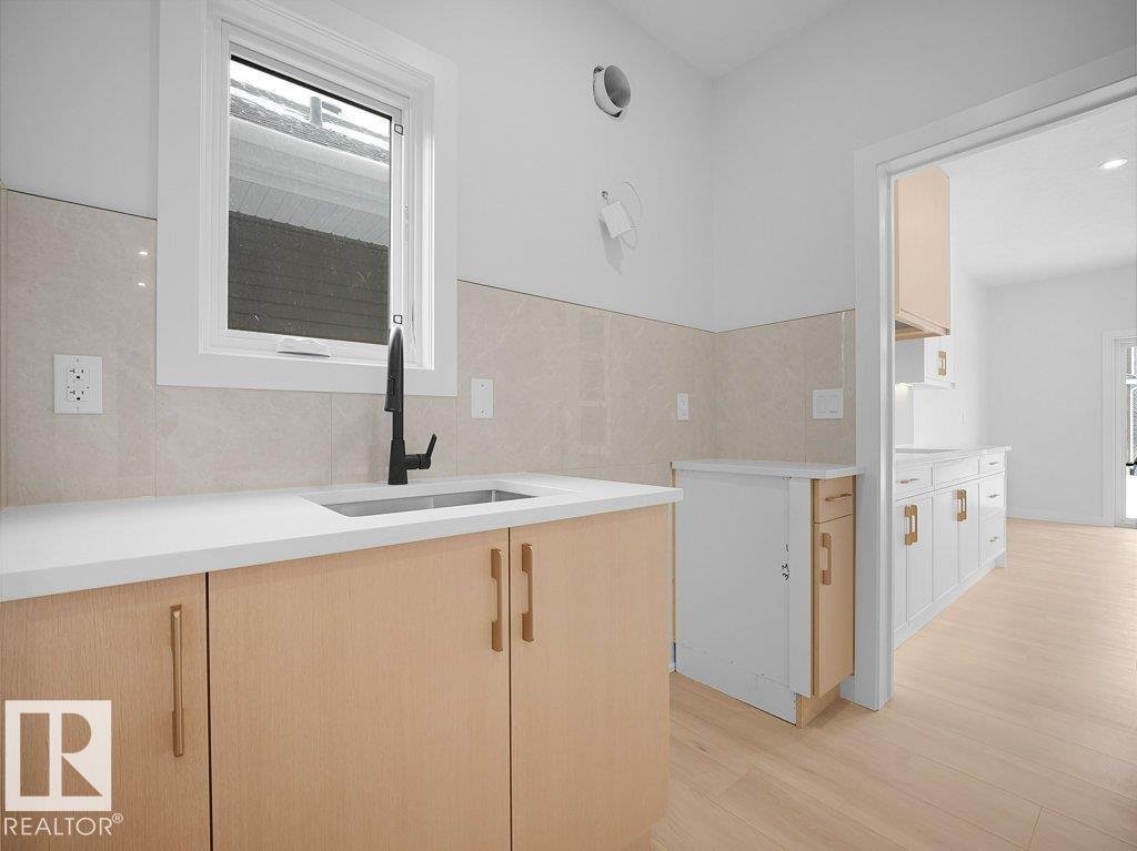 Photo 16 at 3322 Chickadee Drive NW, Starling, Edmonton