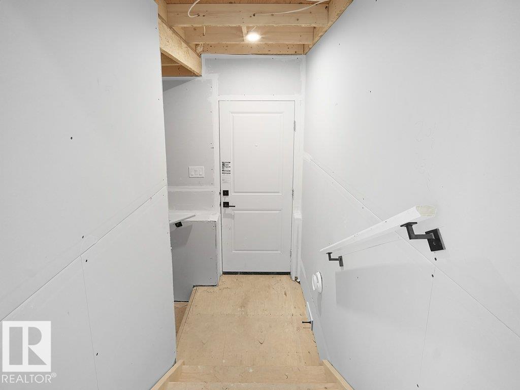 Photo 18 at 3322 Chickadee Drive NW, Starling, Edmonton