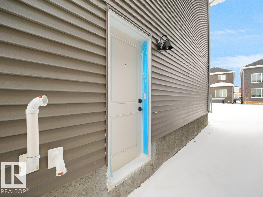 Photo 9 at 3322 Chickadee Drive NW, Starling, Edmonton