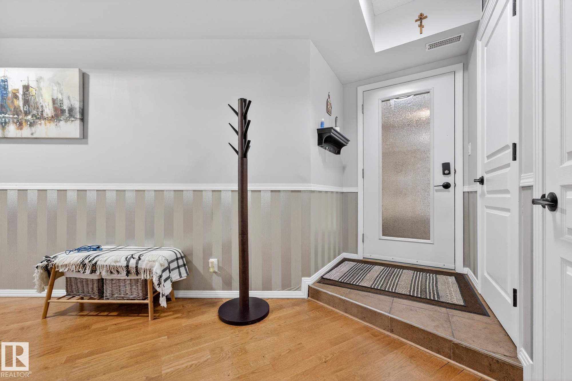 140 - 4827 104a Street NW, Empire Park, Edmonton