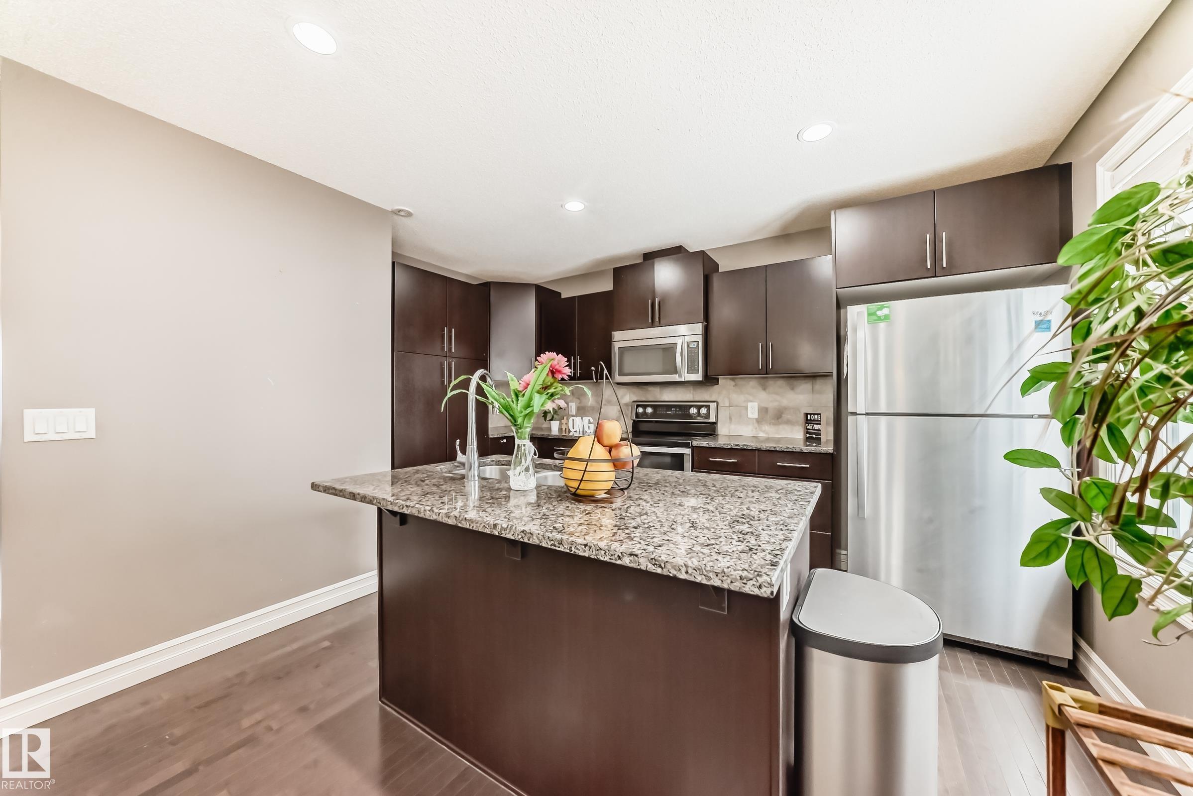 Photo 13 at 125 - 3625 144 Avenue NW, Clareview Town Centre, Edmonton