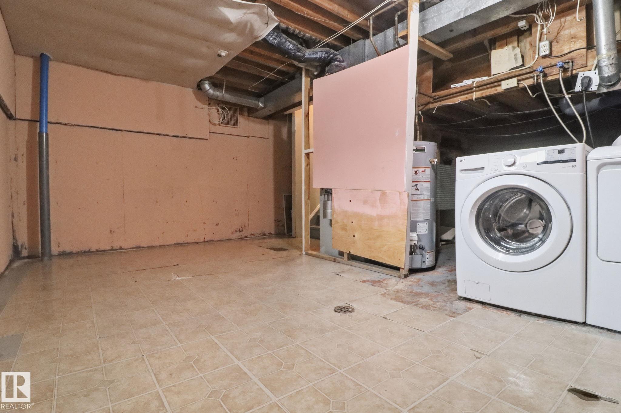 Photo 33 at 8149 27 Avenue NW, Meyonohk, Edmonton