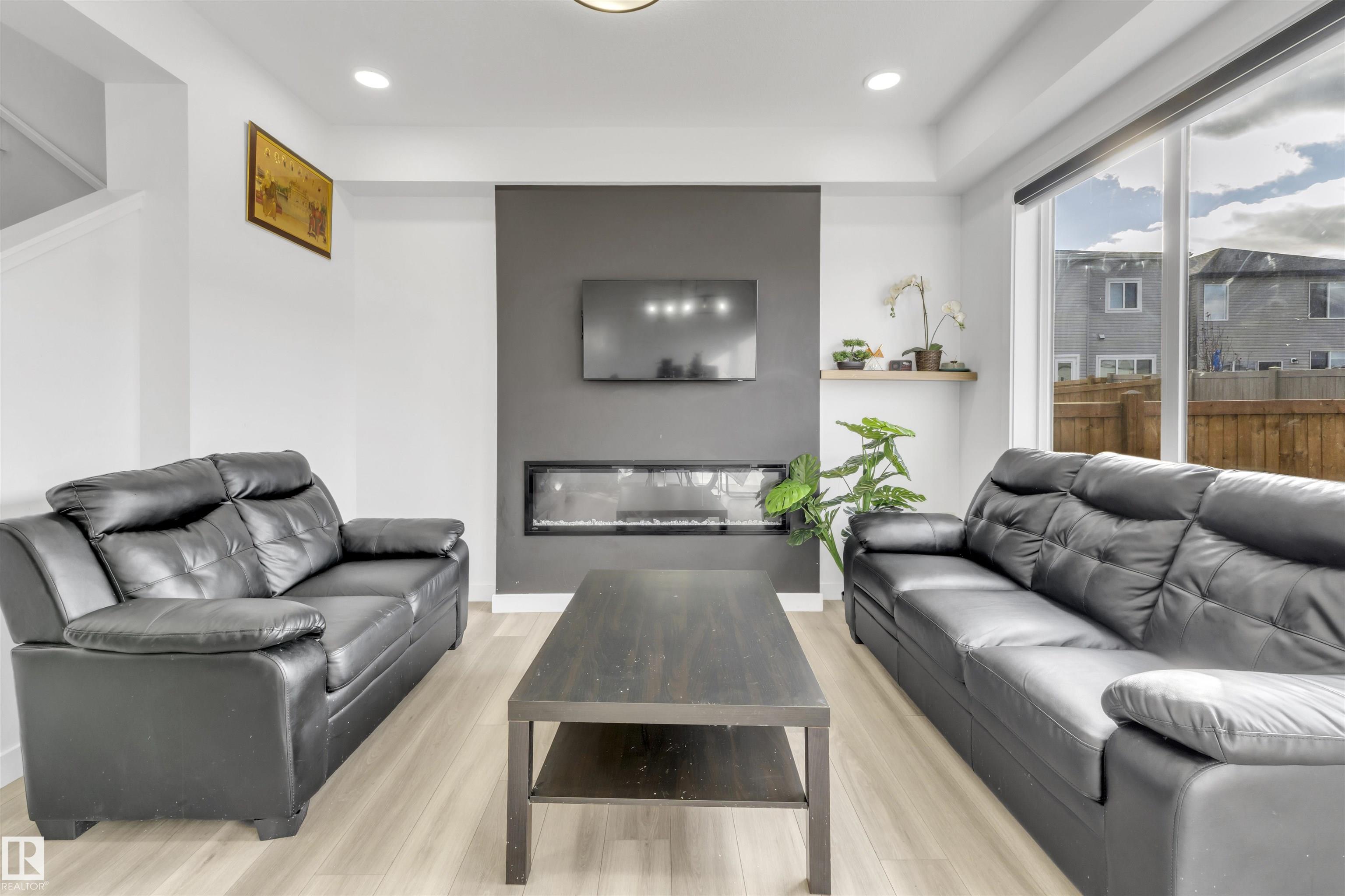 Photo 11 at 1424 15 Street NW, Aster, Edmonton