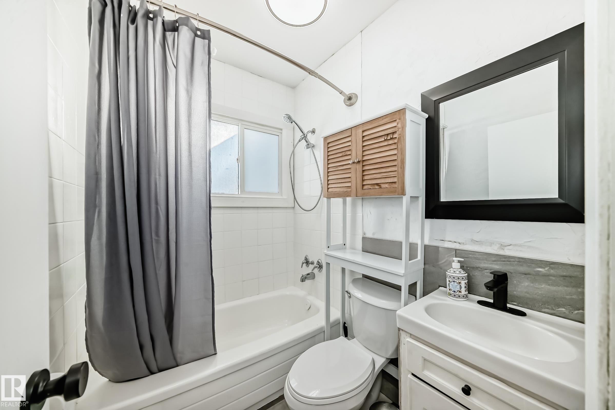 Photo 17 at 11429 89 Street NW, Parkdale, Edmonton