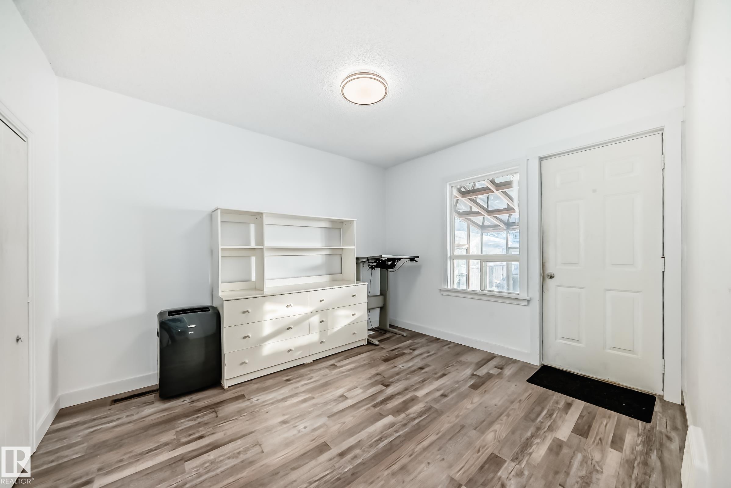 Photo 22 at 11429 89 Street NW, Parkdale, Edmonton