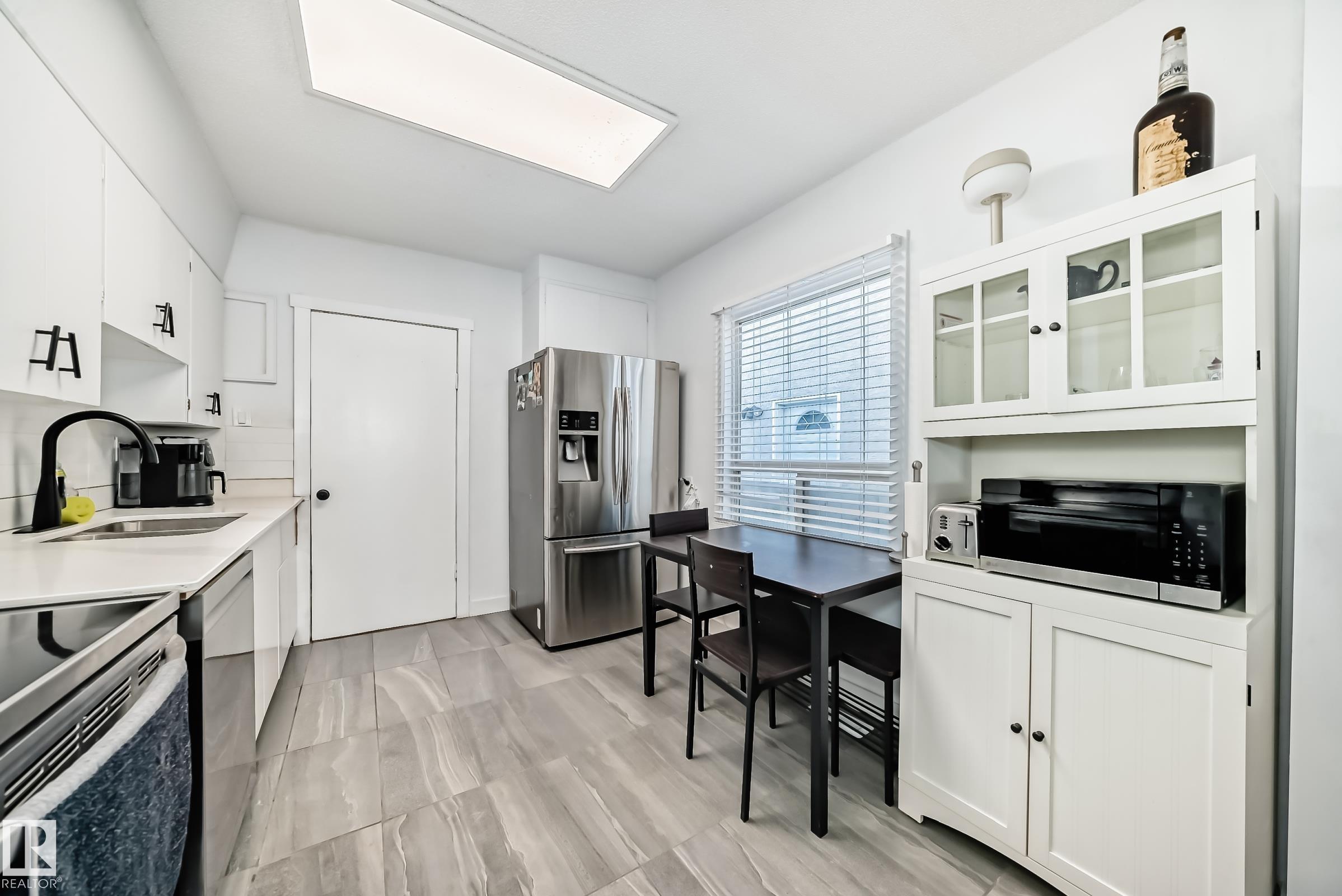 Photo 23 at 11429 89 Street NW, Parkdale, Edmonton