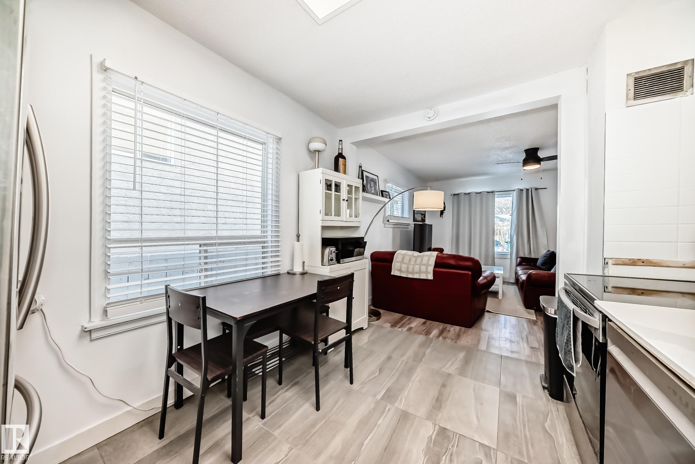 Photo 28 at 11429 89 Street NW, Parkdale, Edmonton