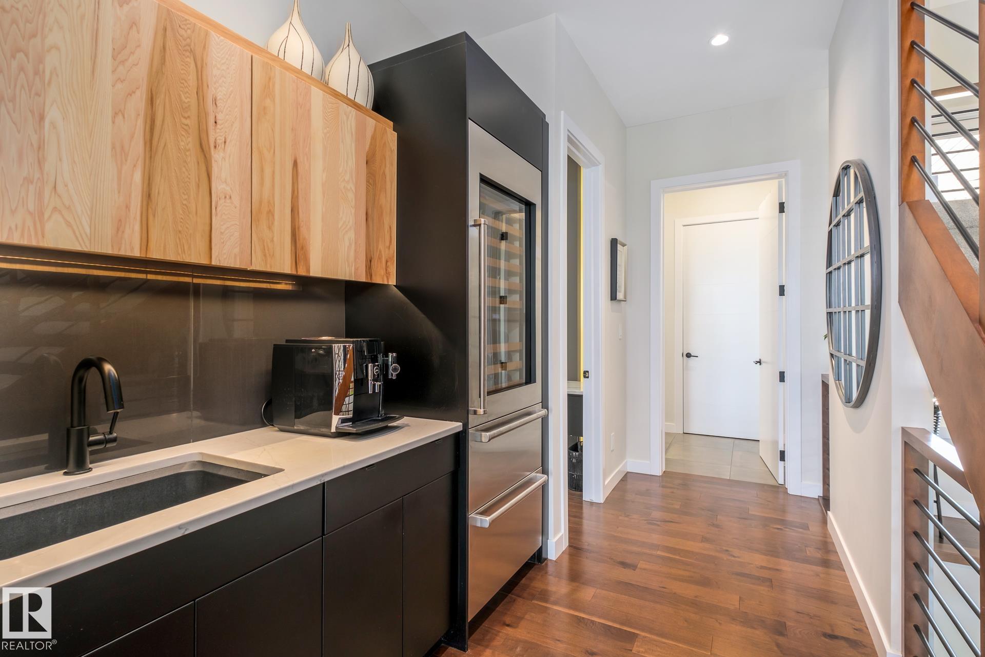 Photo 21 at 699 Howatt Drive SW, Hays Ridge Area, Edmonton