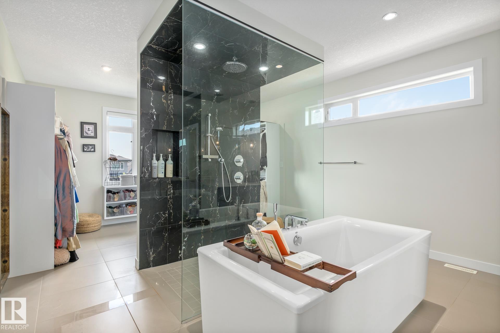 Photo 32 at 699 Howatt Drive SW, Hays Ridge Area, Edmonton