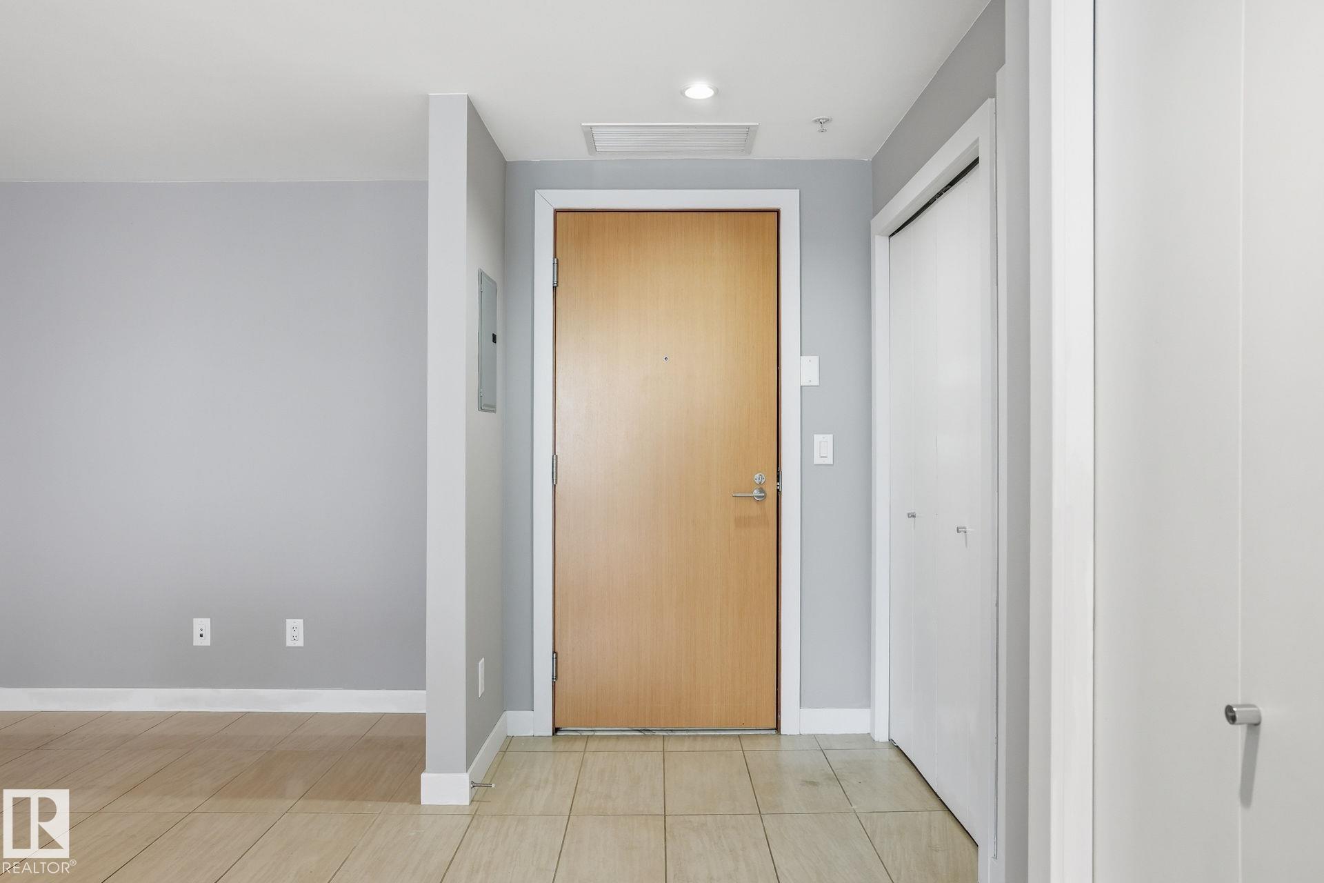 Photo 6 at 402 - 2510 109 Street NW, Ermineskin, Edmonton