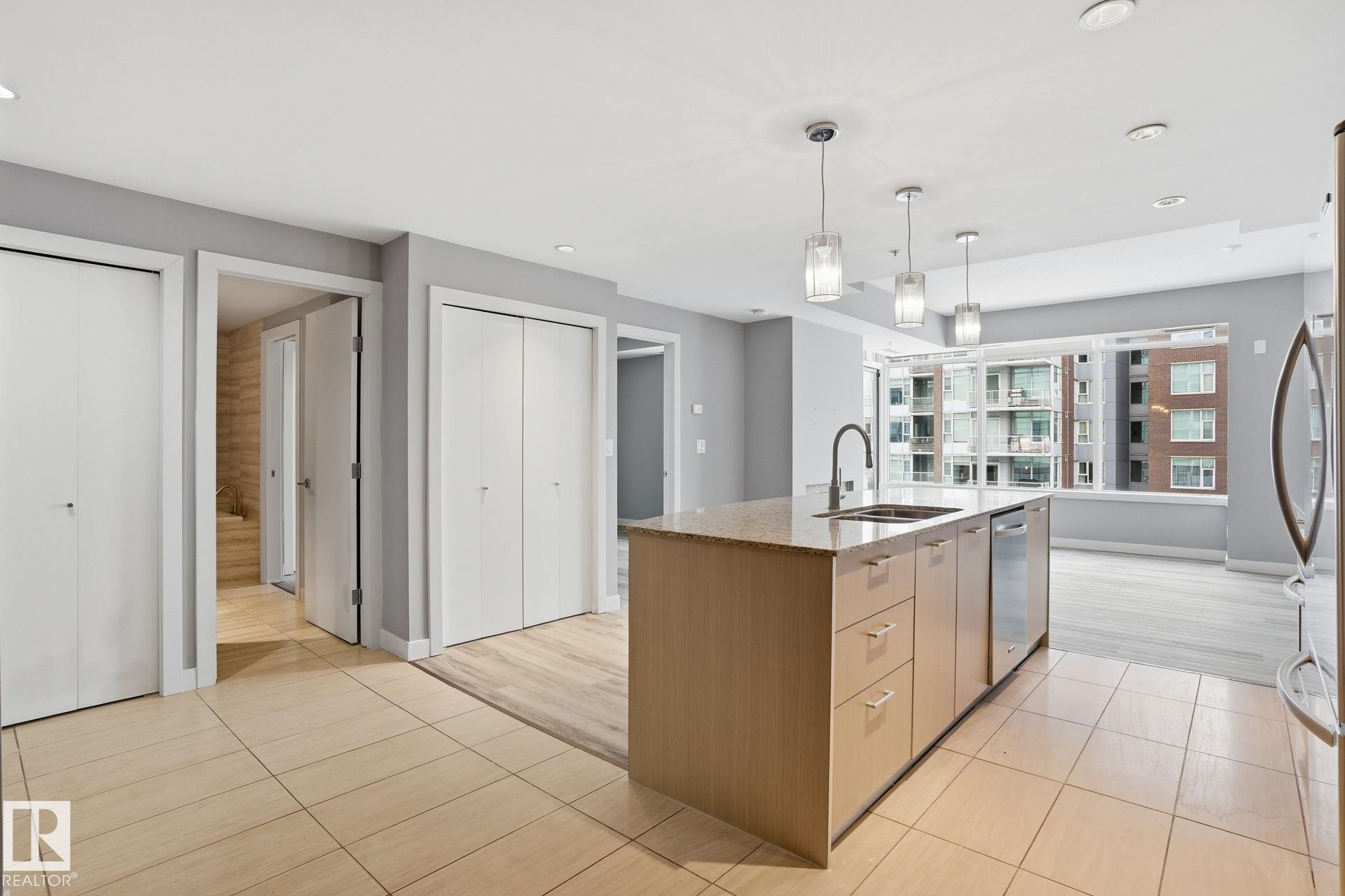 Photo 10 at 402 - 2510 109 Street NW, Ermineskin, Edmonton