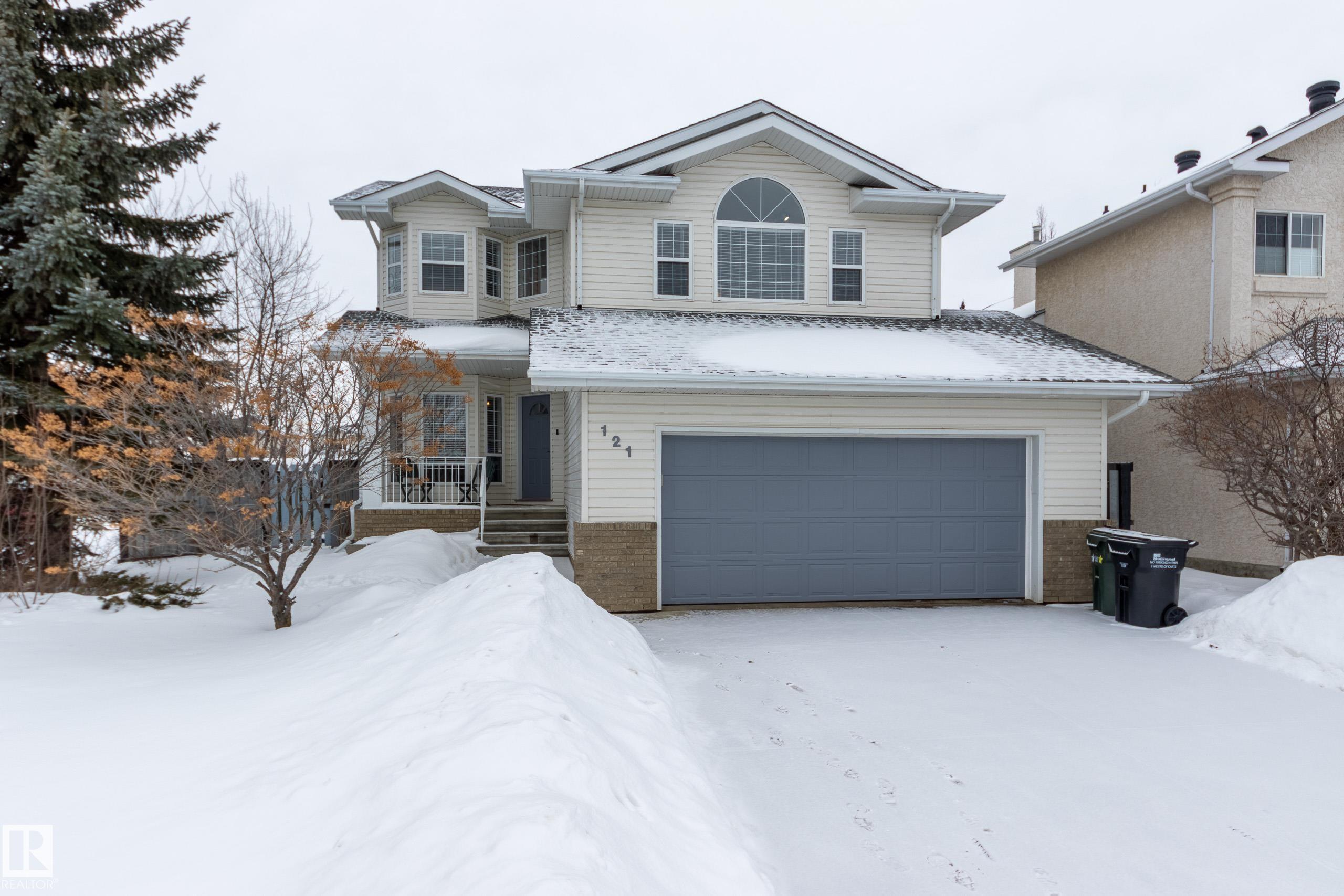 121 Forrest Drive, Forrest Greens, Sherwood Park