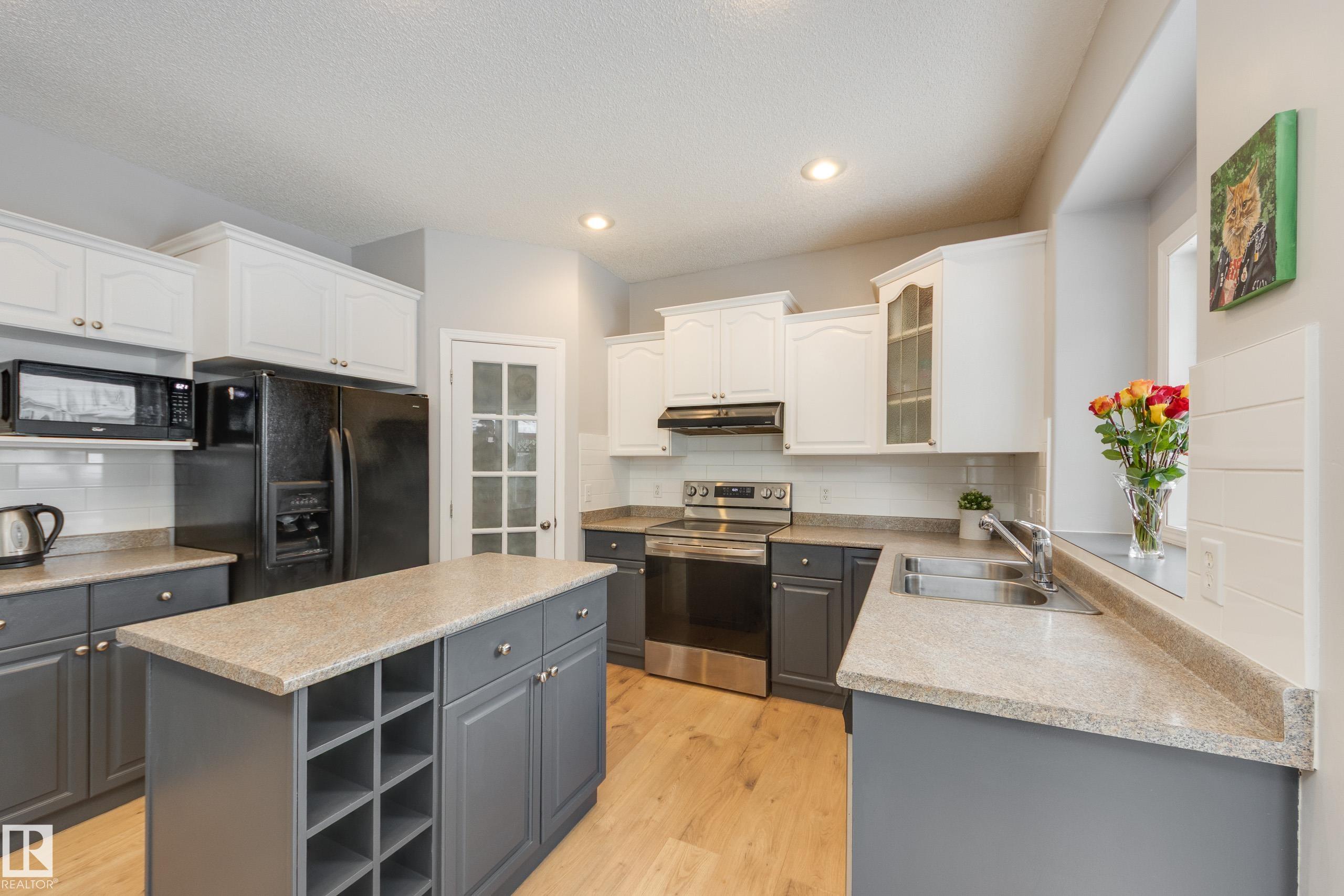 Photo 16 at 121 Forrest Drive, Forrest Greens, Sherwood Park