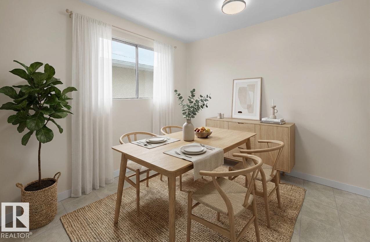 Photo 12 at 10531 52 Avenue NW, Pleasantview, Edmonton