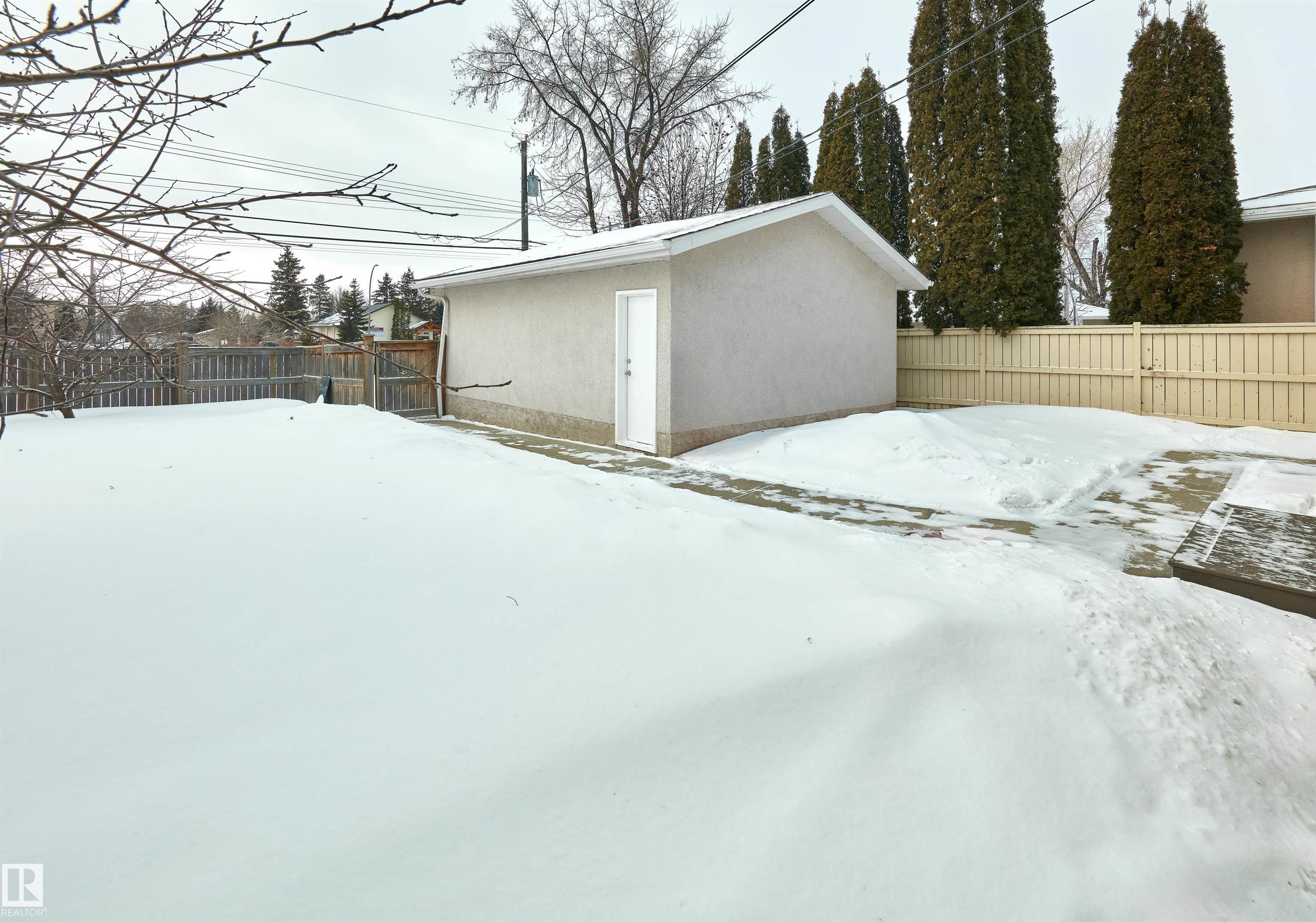 Photo 29 at 10531 52 Avenue NW, Pleasantview, Edmonton