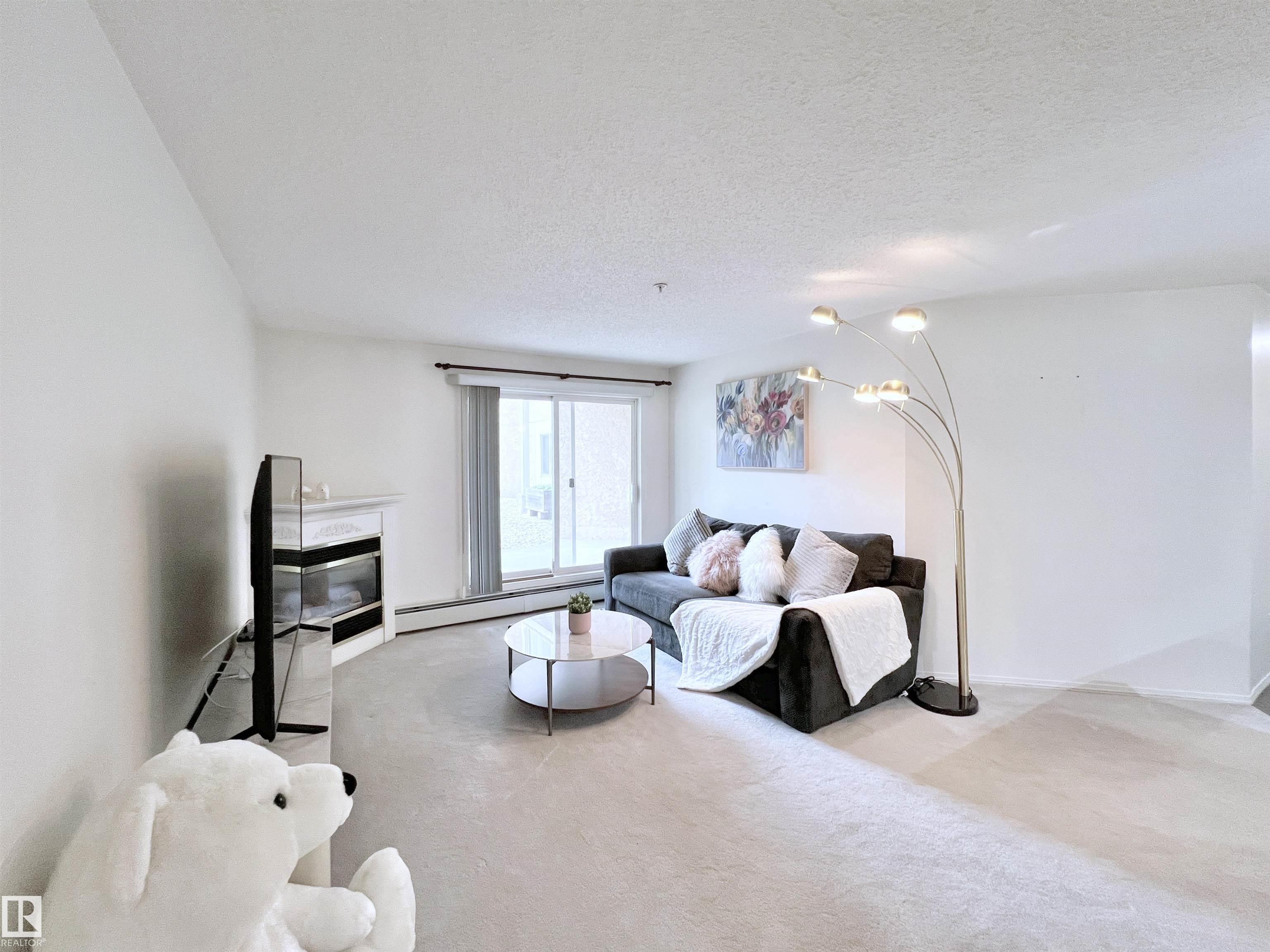 Photo 12 at 110 - 10511 42 Avenue NW, Rideau Park, Edmonton