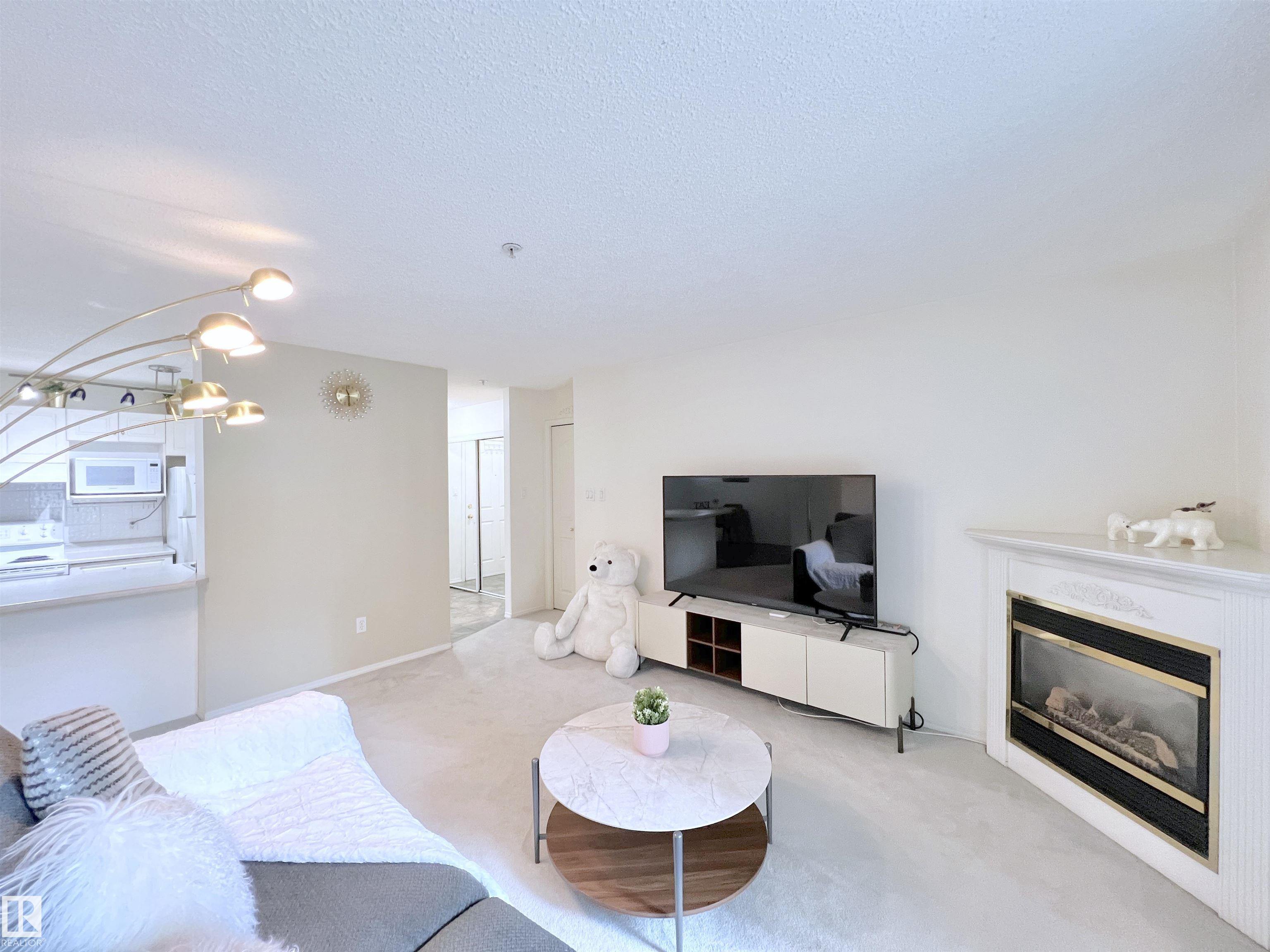 Photo 13 at 110 - 10511 42 Avenue NW, Rideau Park, Edmonton