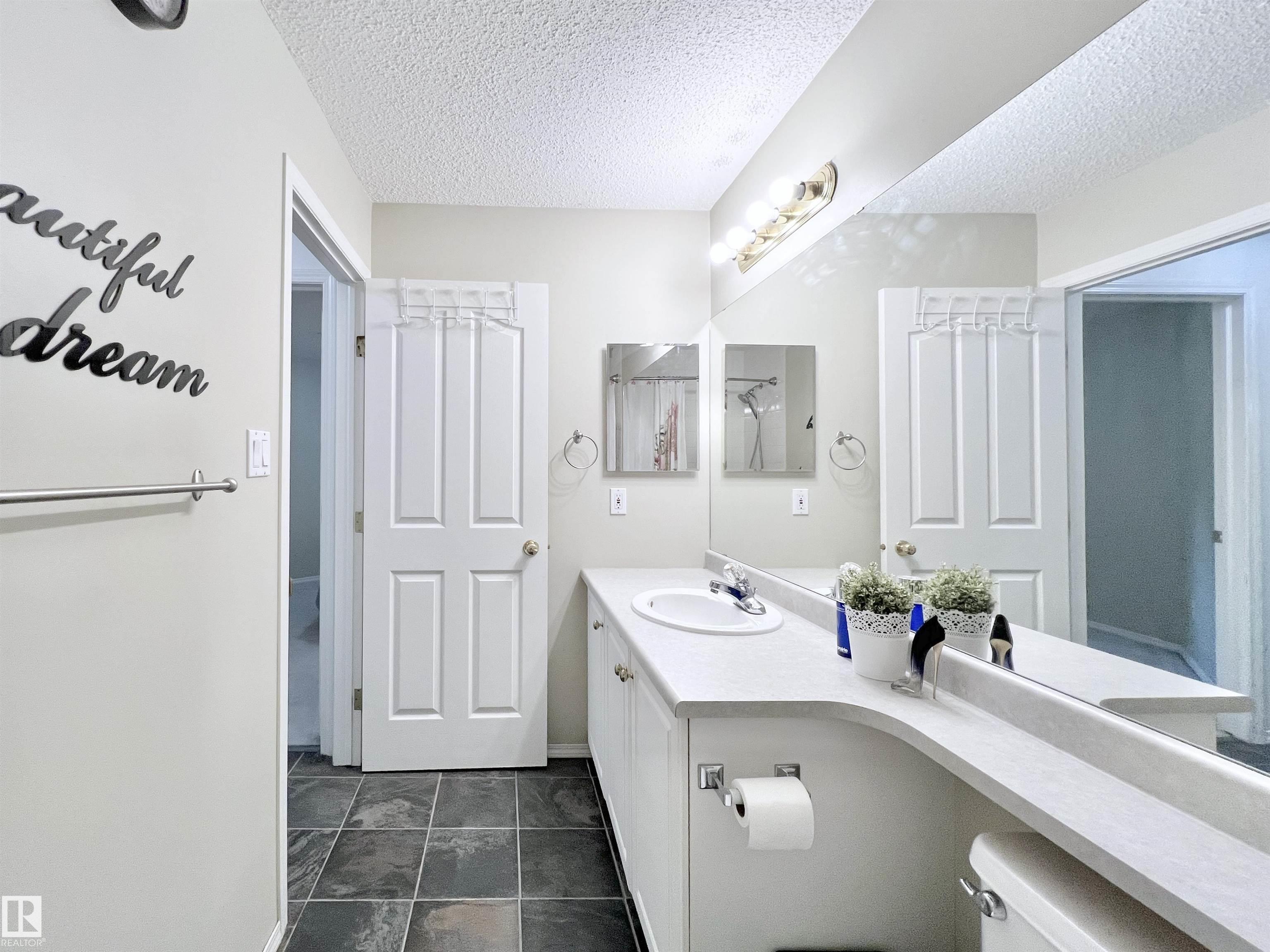 Photo 24 at 110 - 10511 42 Avenue NW, Rideau Park, Edmonton