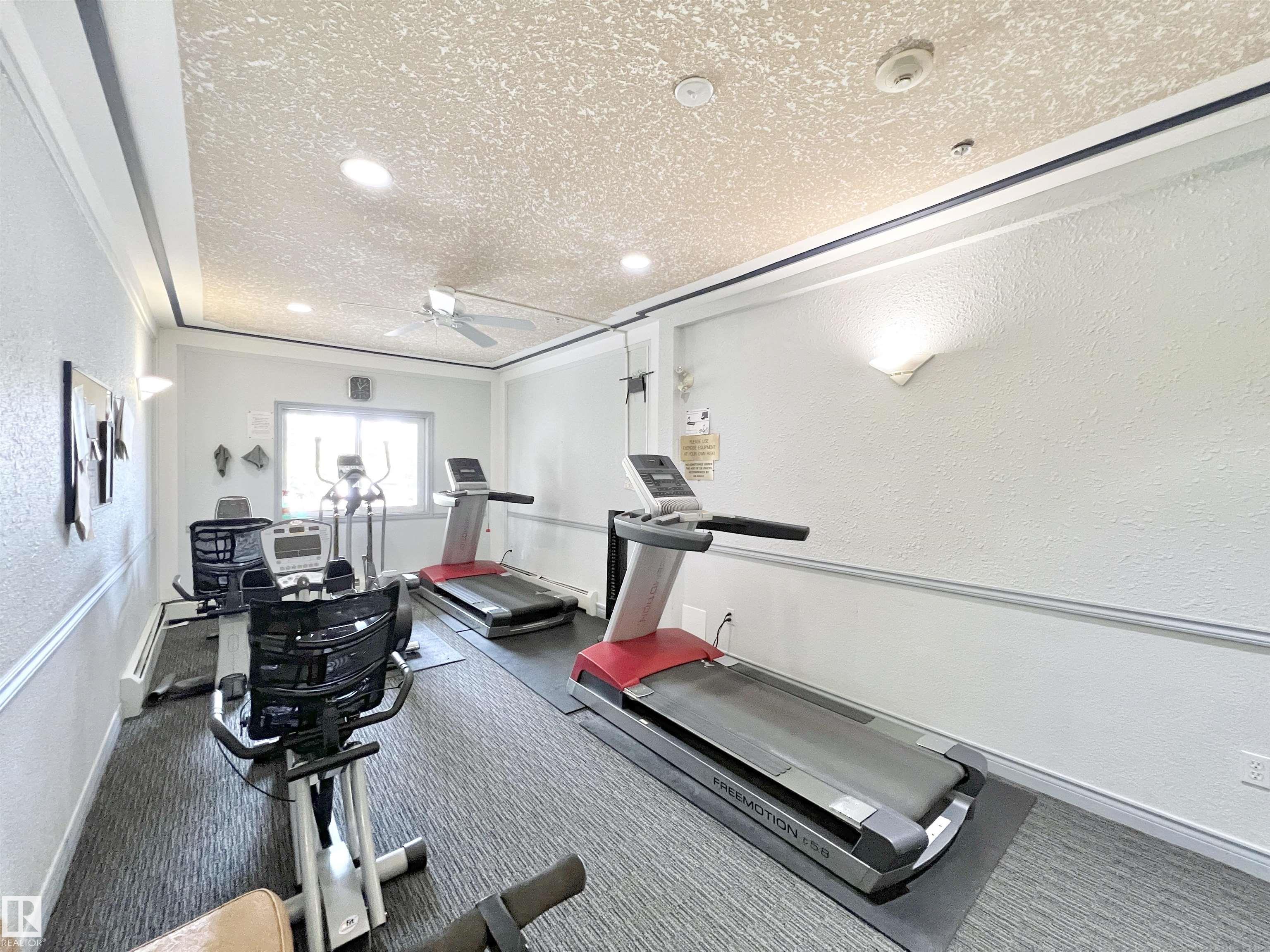 Photo 6 at 110 - 10511 42 Avenue NW, Rideau Park, Edmonton