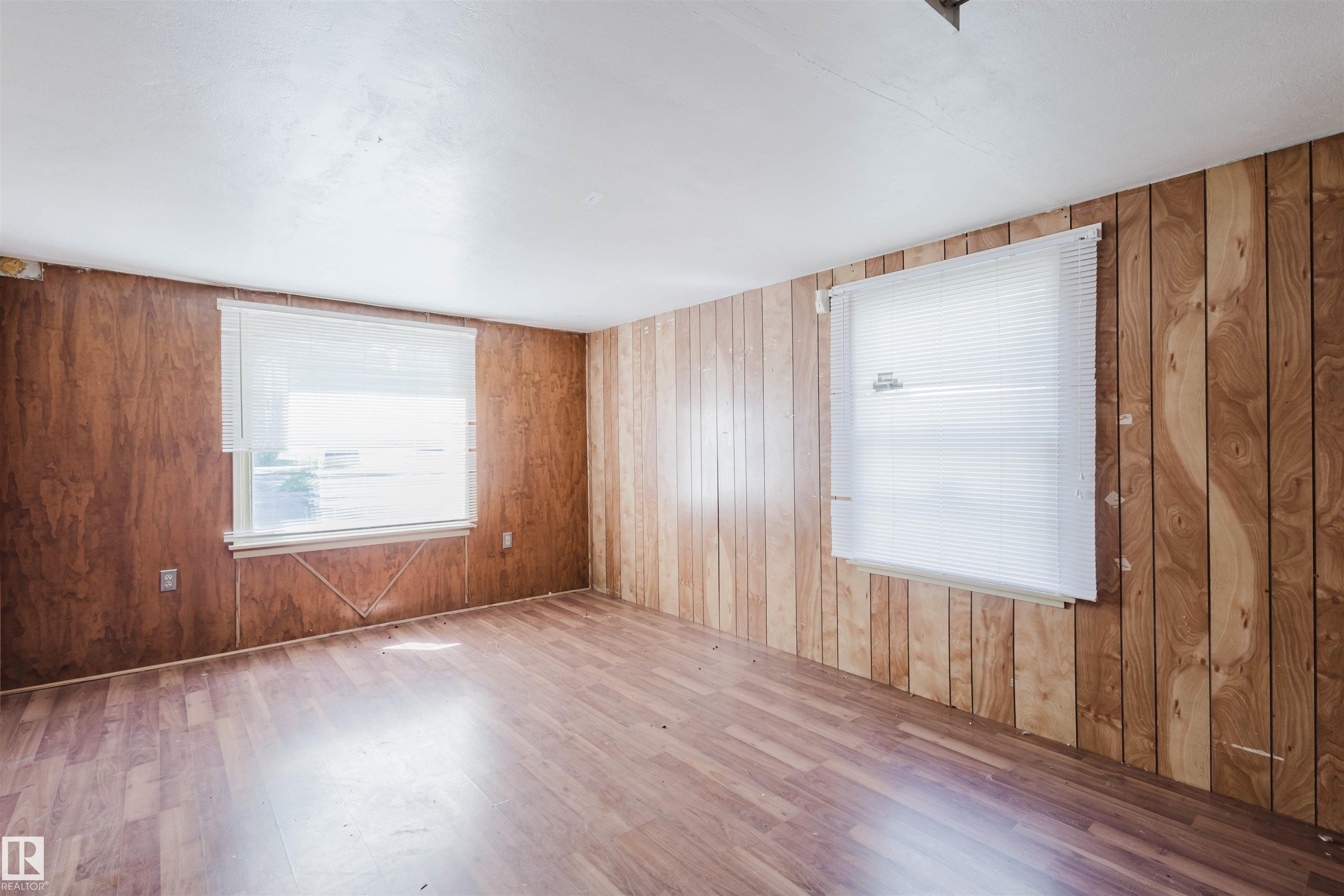 Photo 11 at 10827 111 Street NW, Queen Mary Park, Edmonton