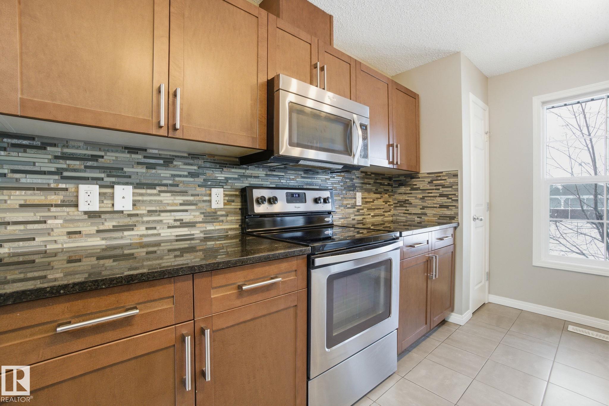 https://zimg.paragon.ice.com/ParagonImages/Property/PM/RAE/225389049/14/0/0/a5faf4644570a8cc9293adfb3564b429/1/d168287c7710583517dcee4d1e1f1c48/225389049-667b4e85-11c7-4bf6-8213-06ed3f2e8c07.JPG