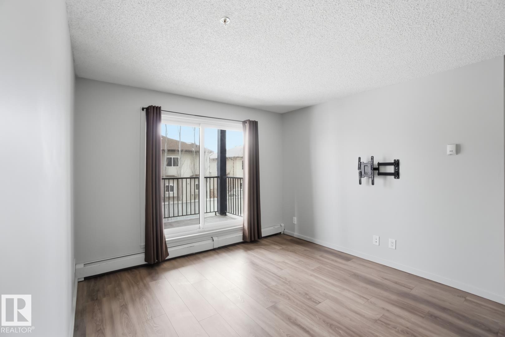 Photo 12 at 204 - 5521 7 Avenue SW, Charlesworth, Edmonton