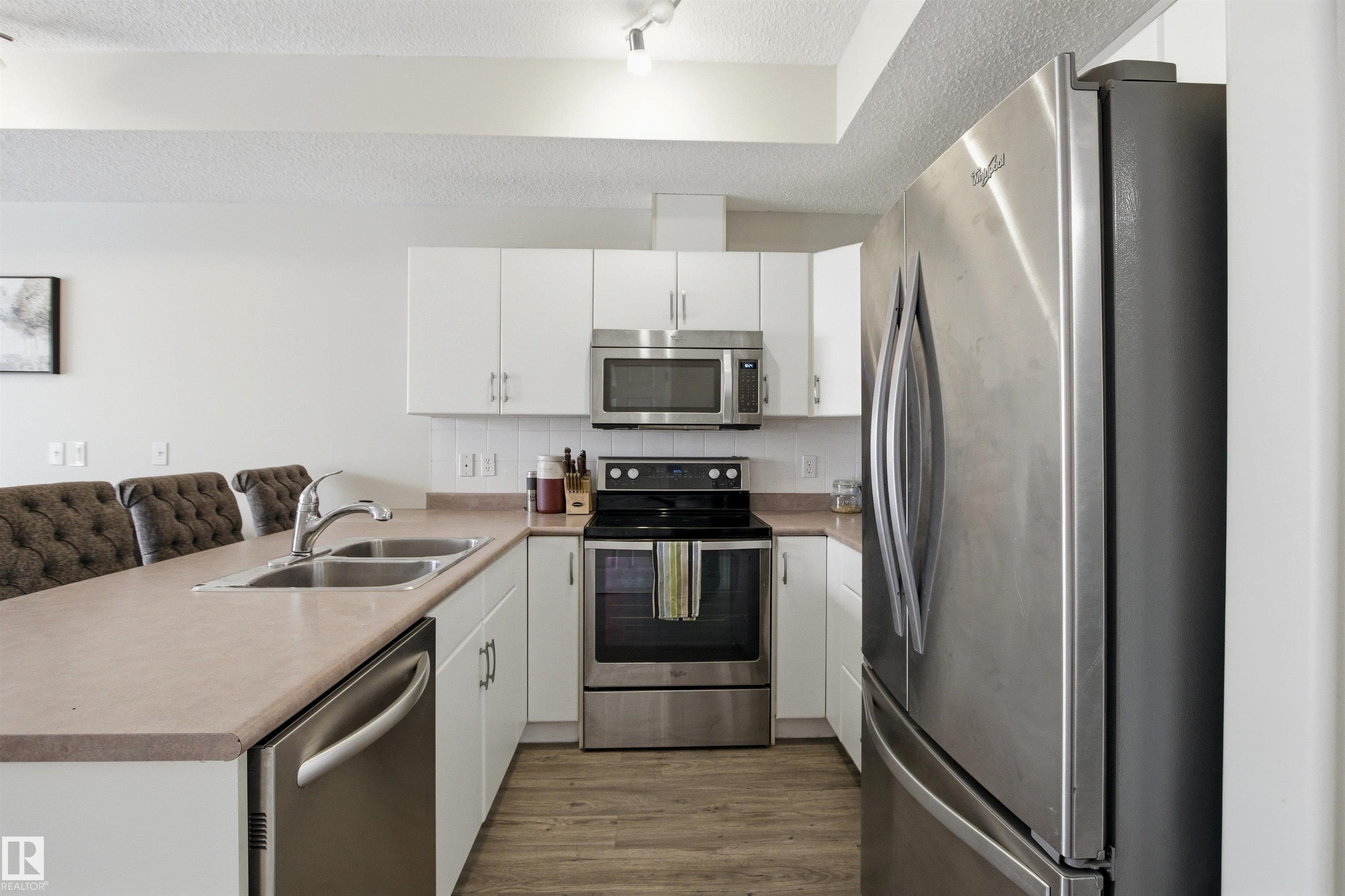 Photo 11 at 402 - 11109 84 Avenue NW, Garneau, Edmonton