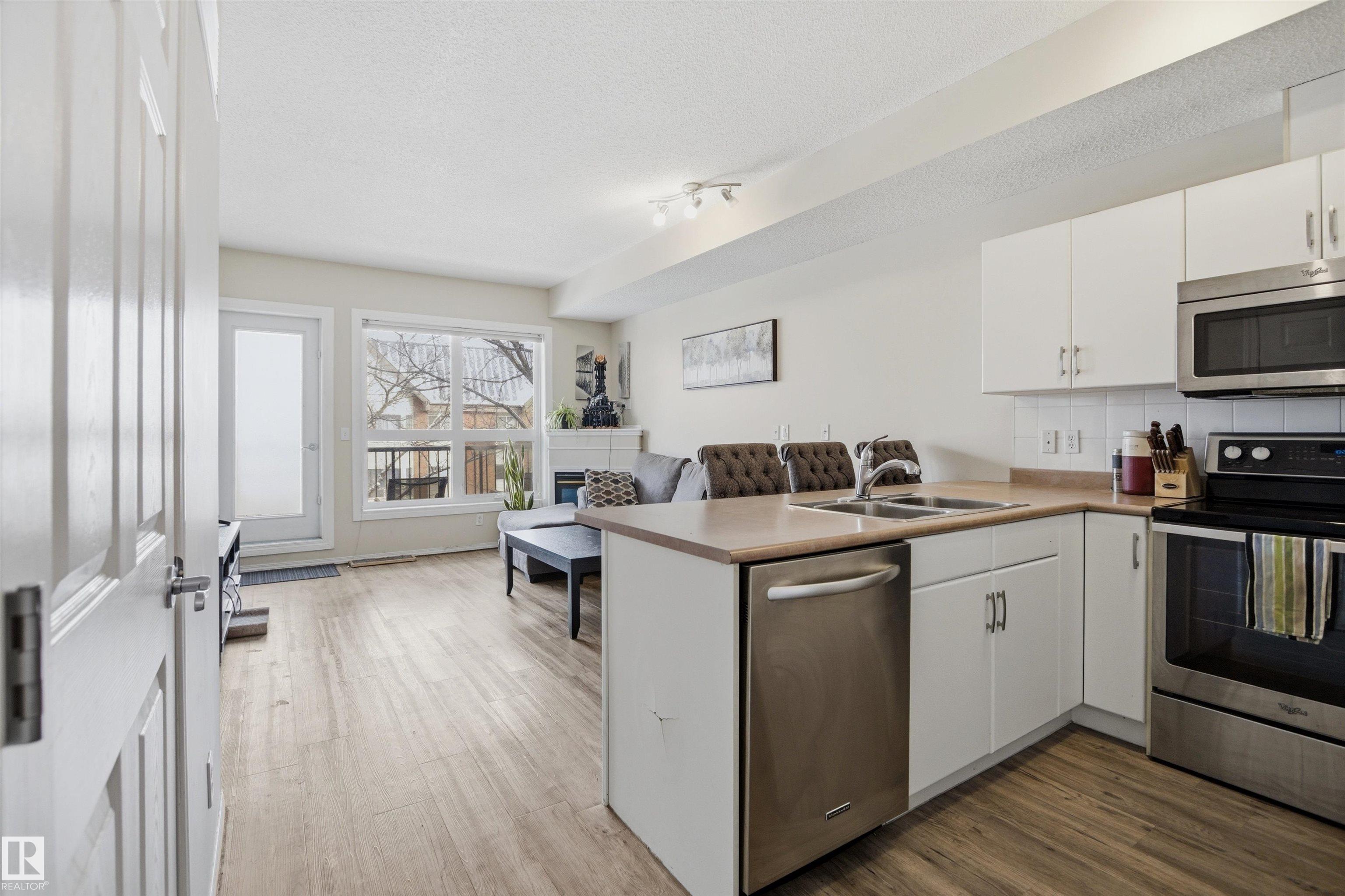 Photo 10 at 402 - 11109 84 Avenue NW, Garneau, Edmonton