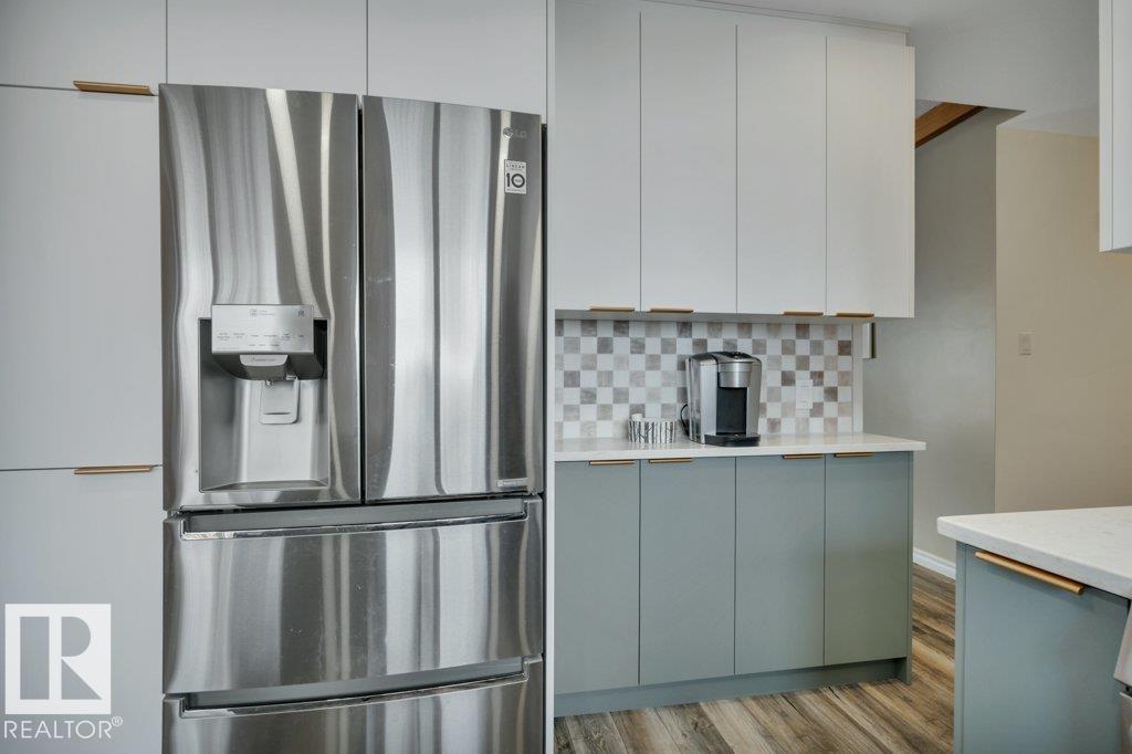 Photo 17 at 13027 79 Street NW, Balwin, Edmonton