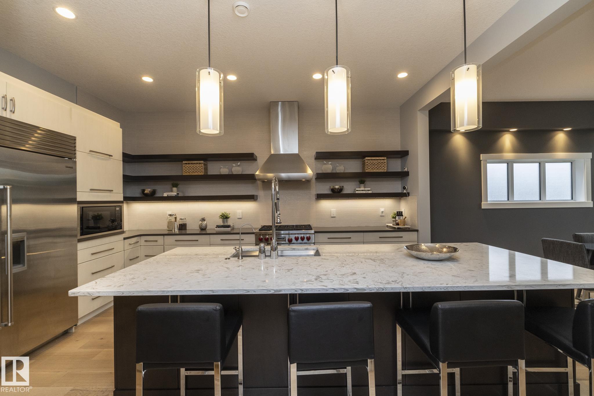 Photo 12 at 7549 May Common NW, Magrath Heights, Edmonton