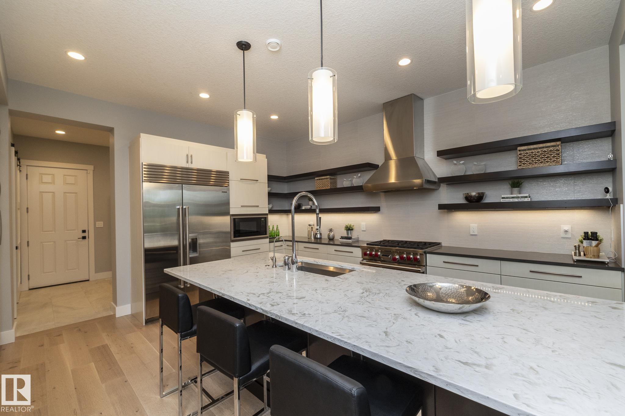 Photo 13 at 7549 May Common NW, Magrath Heights, Edmonton