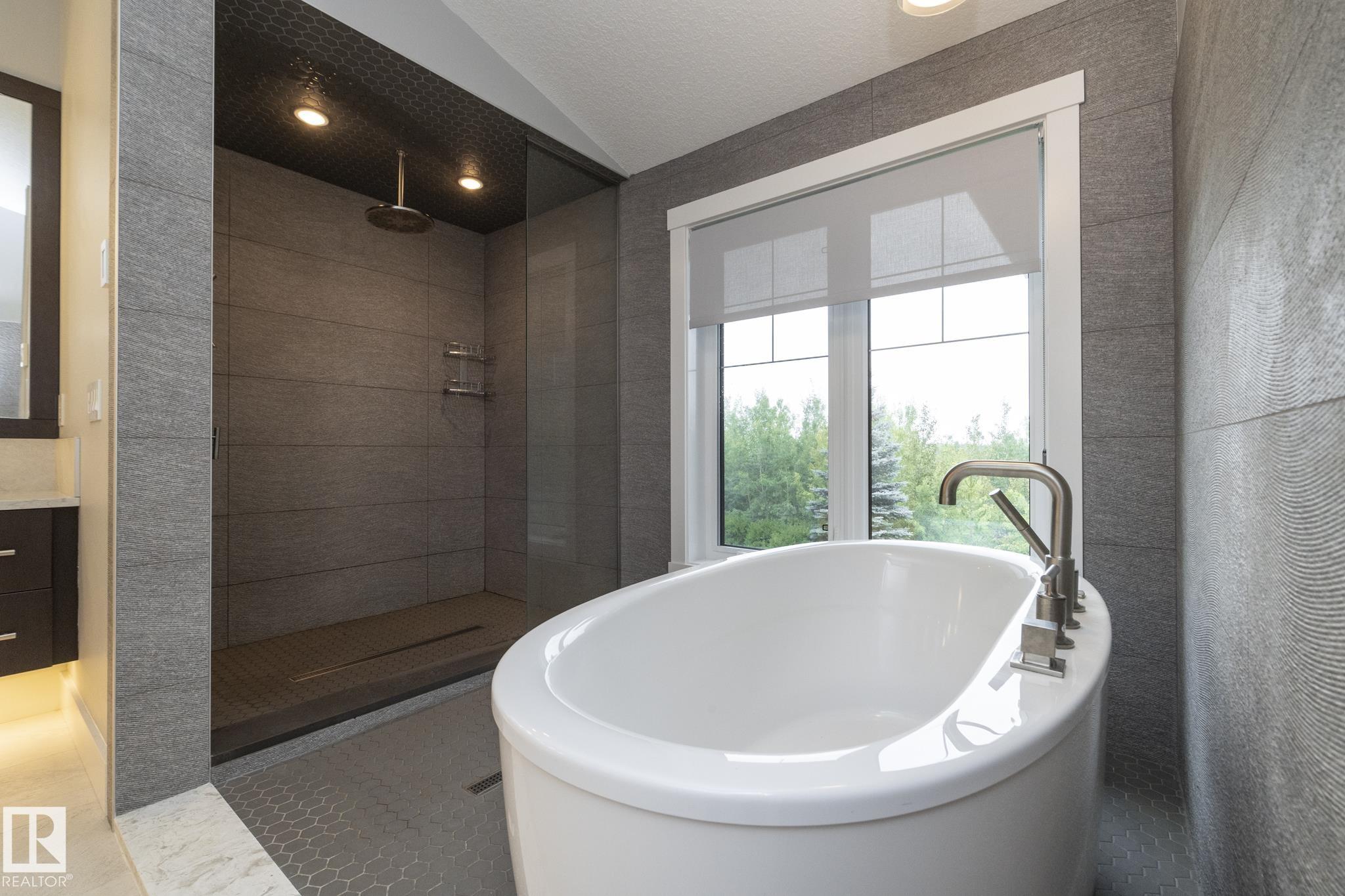 Photo 36 at 7549 May Common NW, Magrath Heights, Edmonton