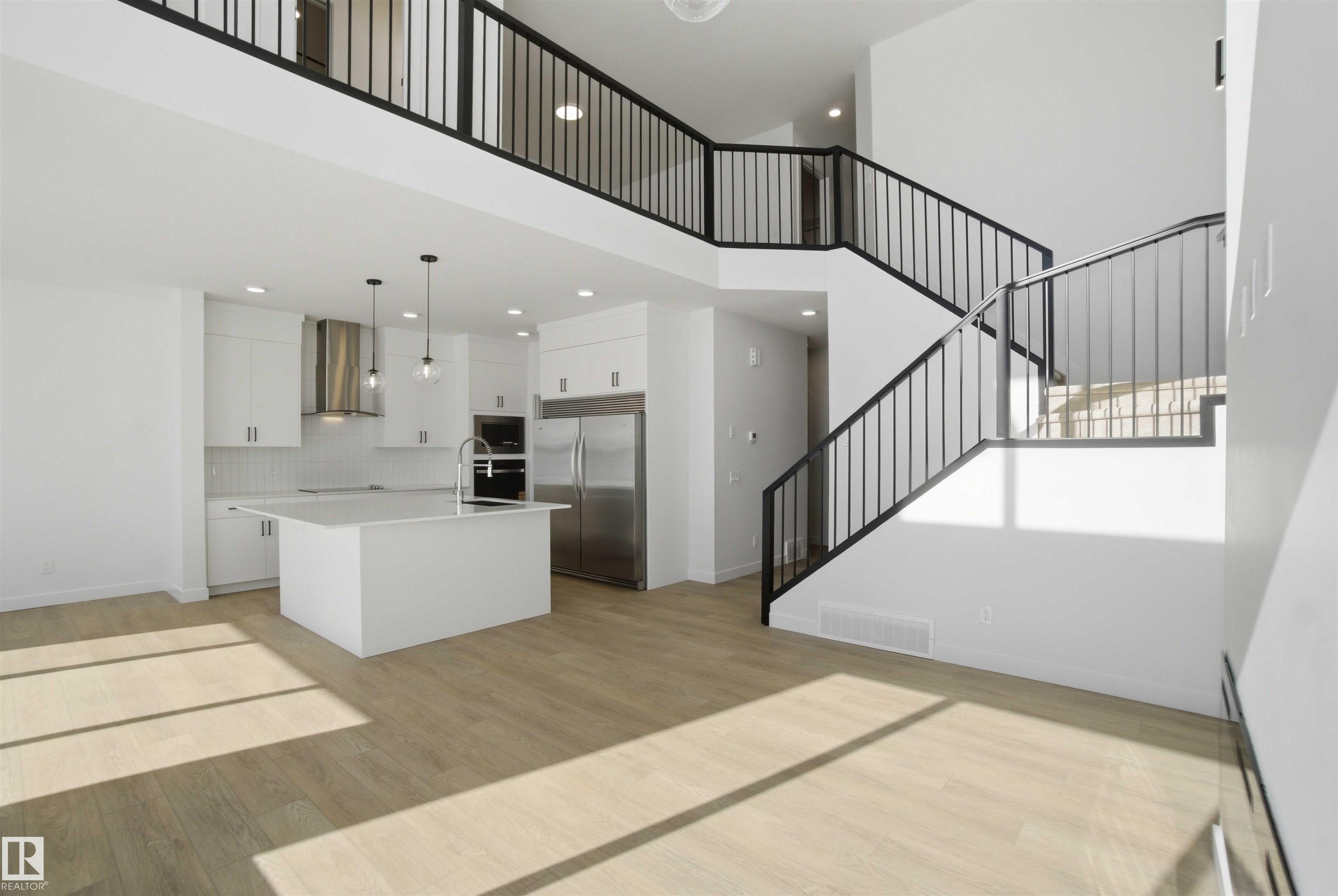 6949 176a Avenue NW, Crystallina Nera East, Edmonton