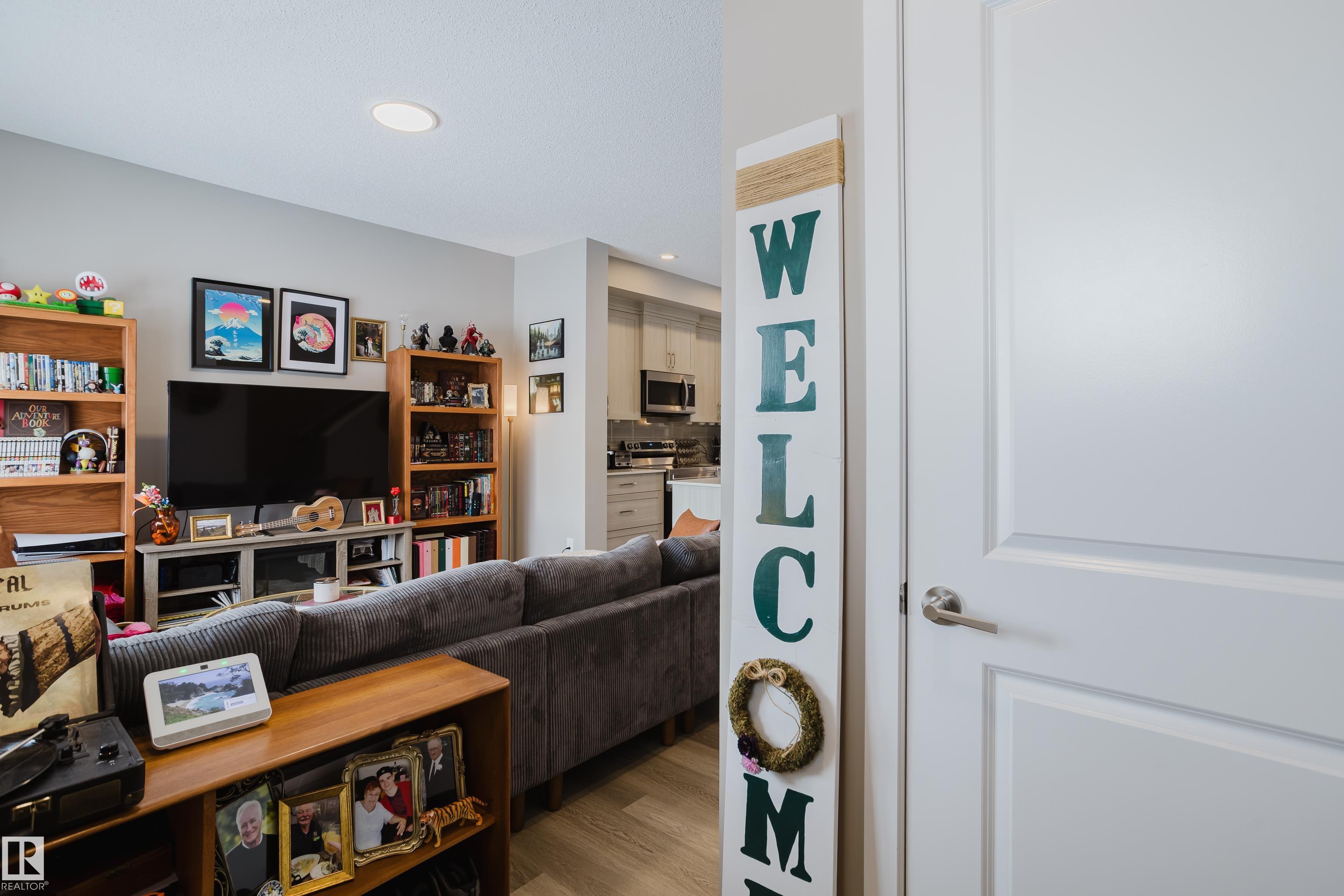 7056 181 Avenue NW, Crystallina Nera East, Edmonton