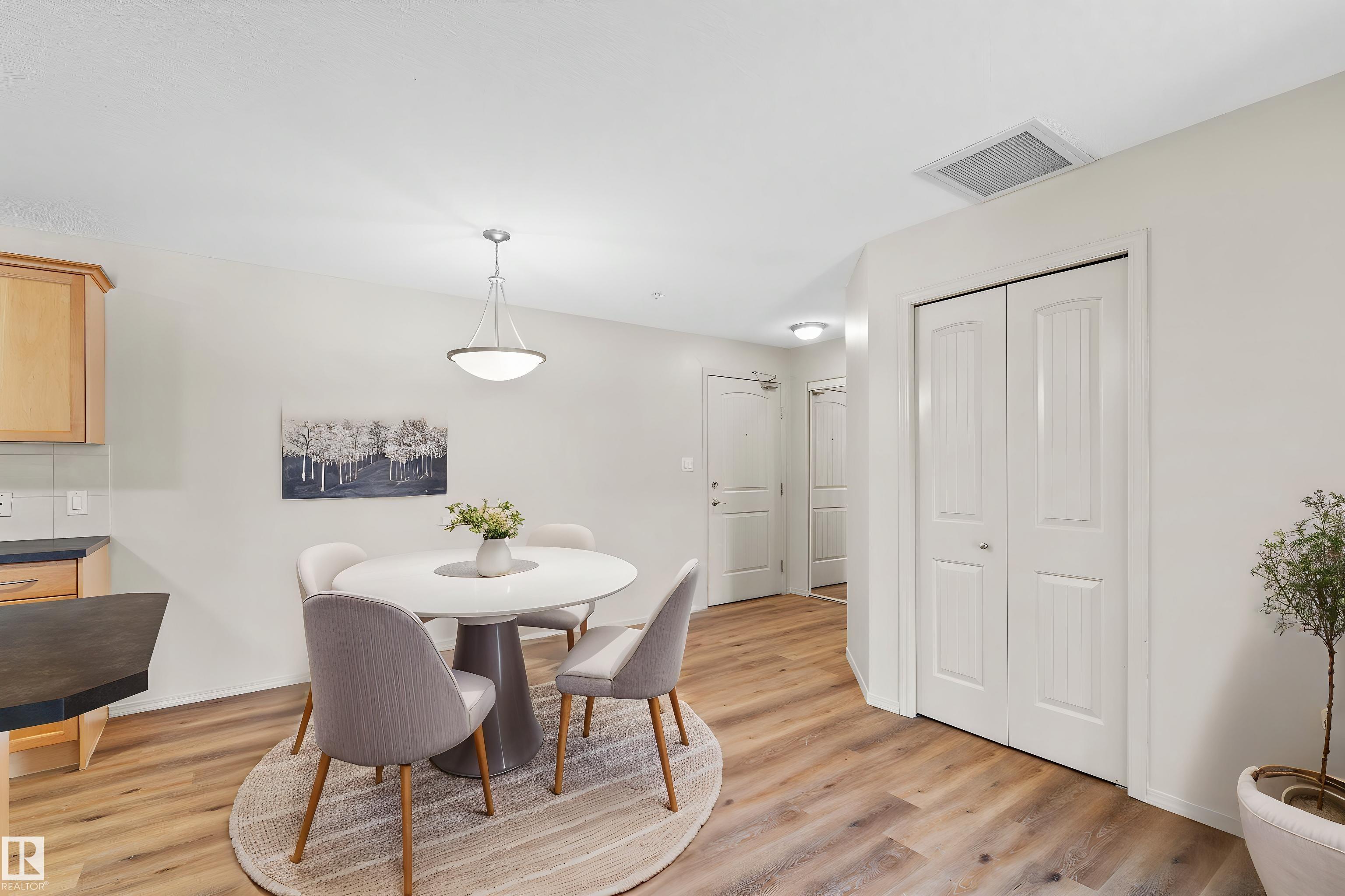 Photo 10 at 308 - 2098 Blackmud Creek Drive SW, Blackmud Creek, Edmonton