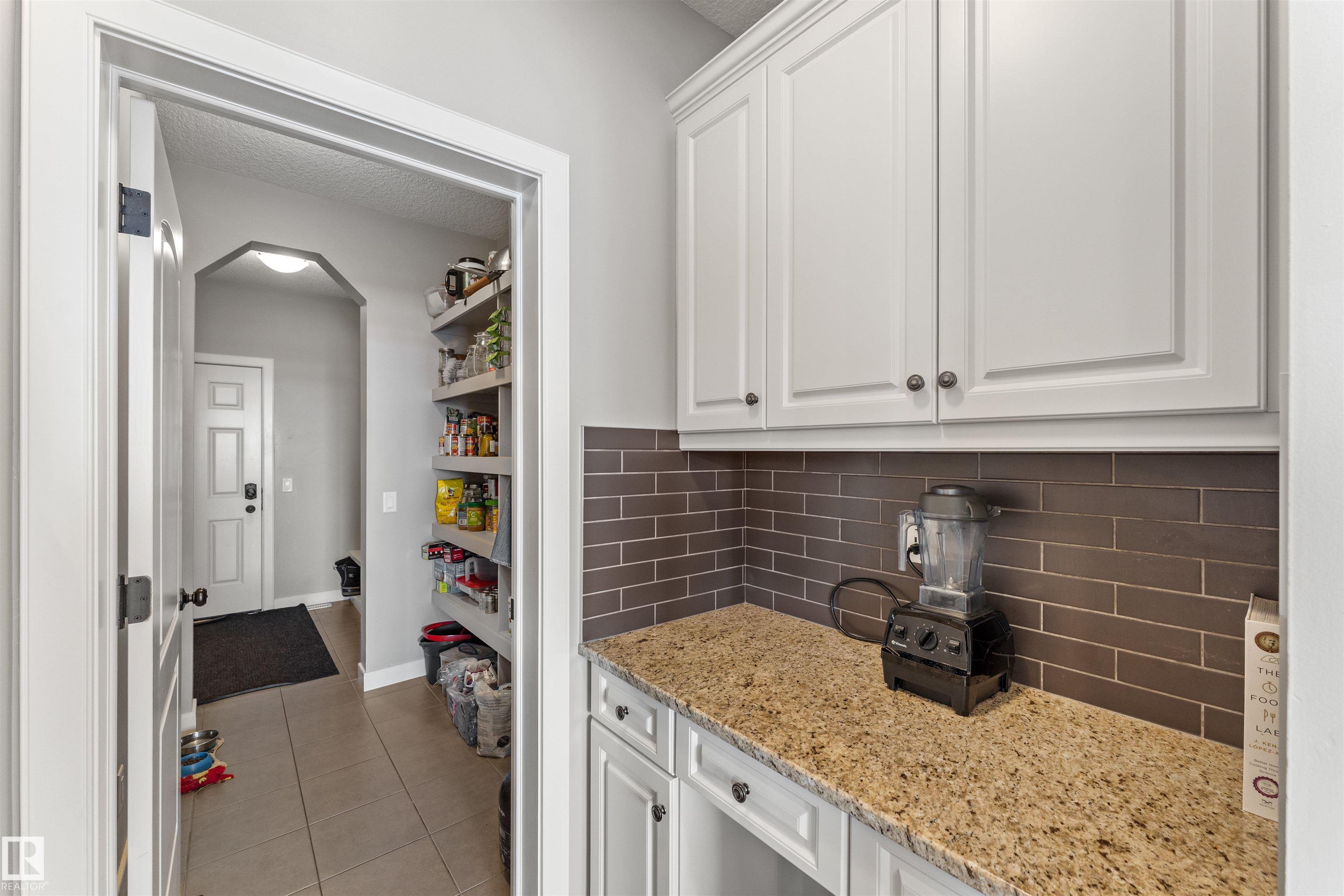 Photo 18 at 13139 208 Street NW, Trumpeter Area, Edmonton