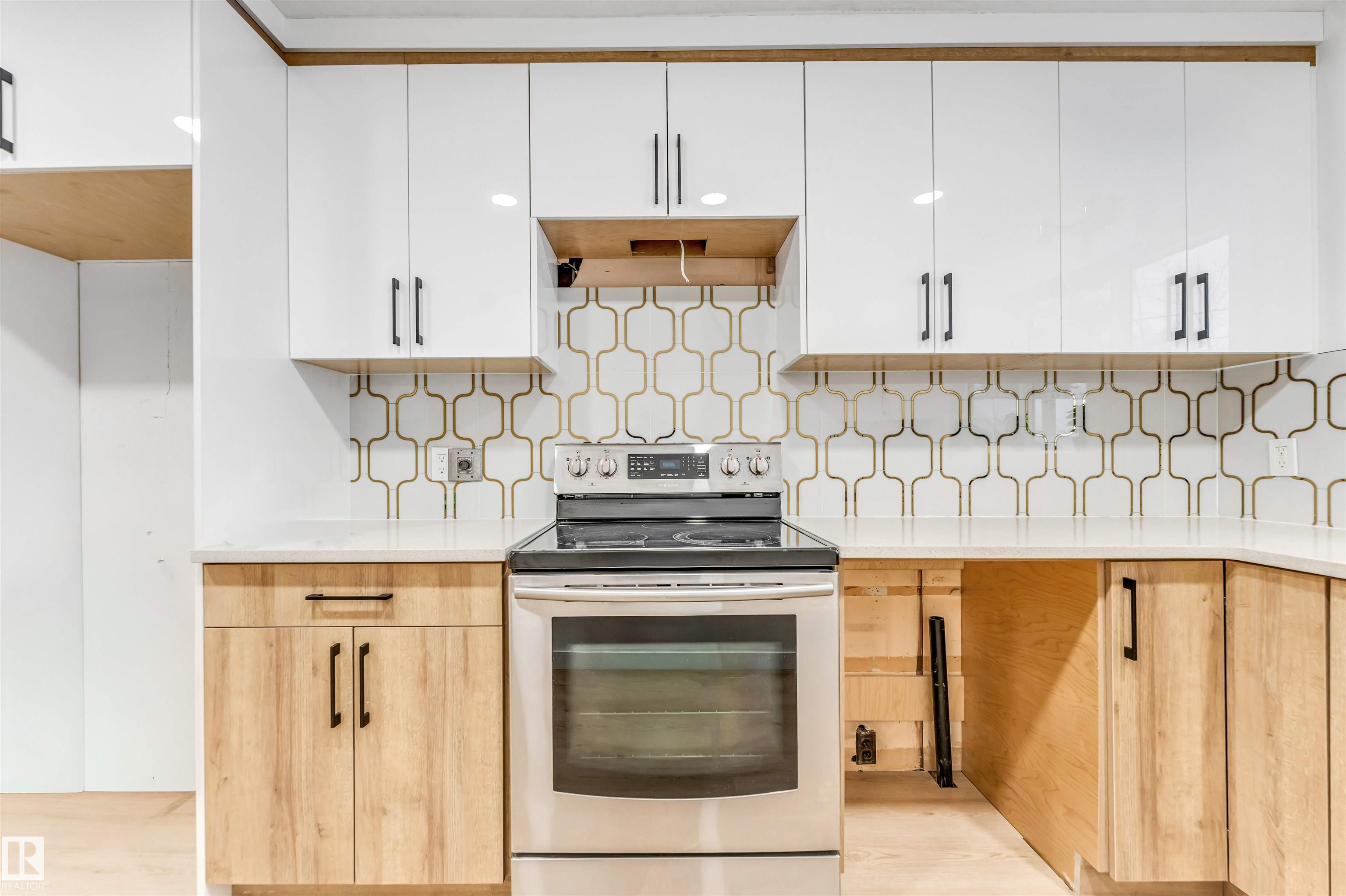 Photo 12 at 12423 91 Street NW, Delton, Edmonton