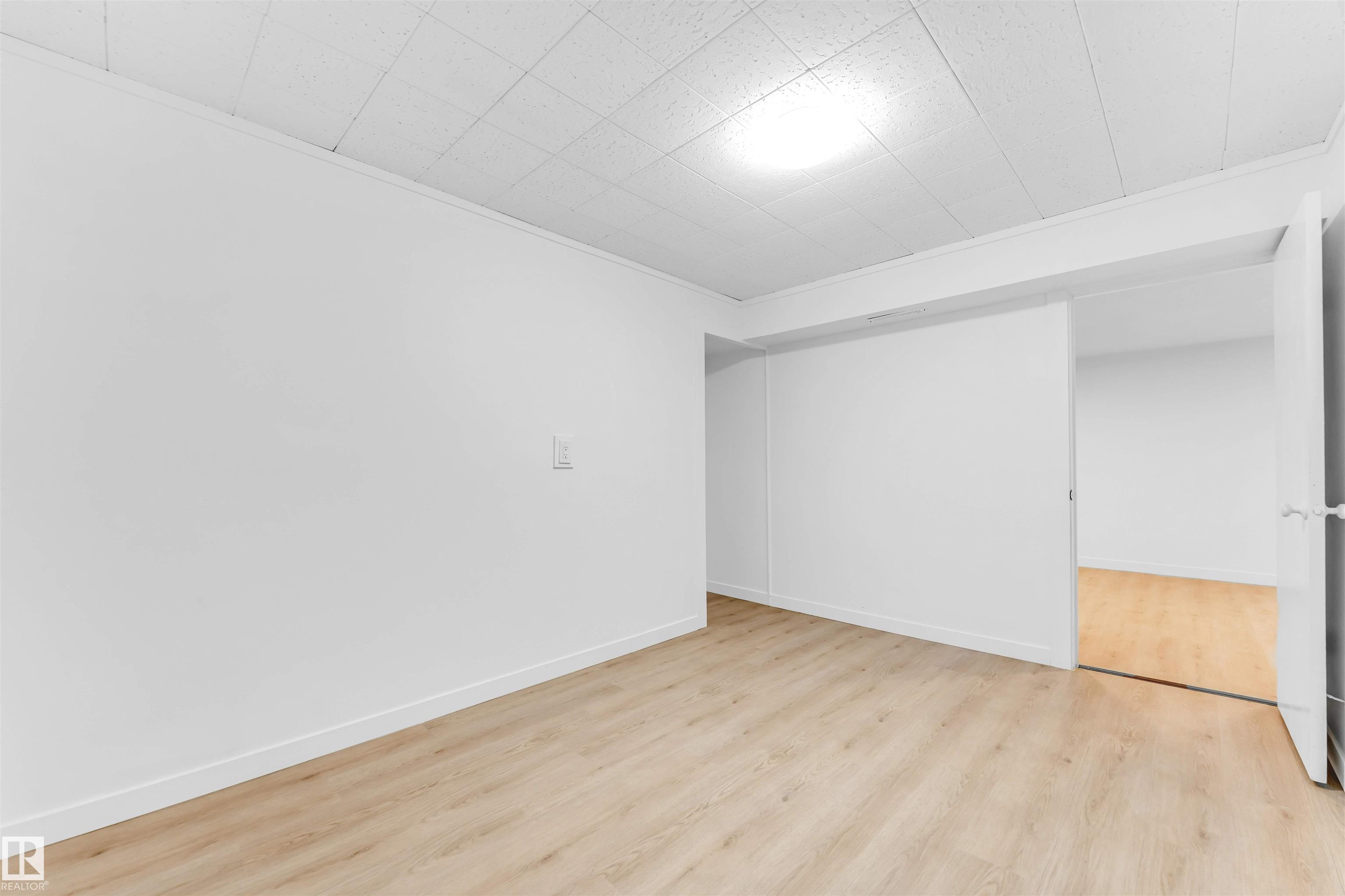 Photo 30 at 12423 91 Street NW, Delton, Edmonton