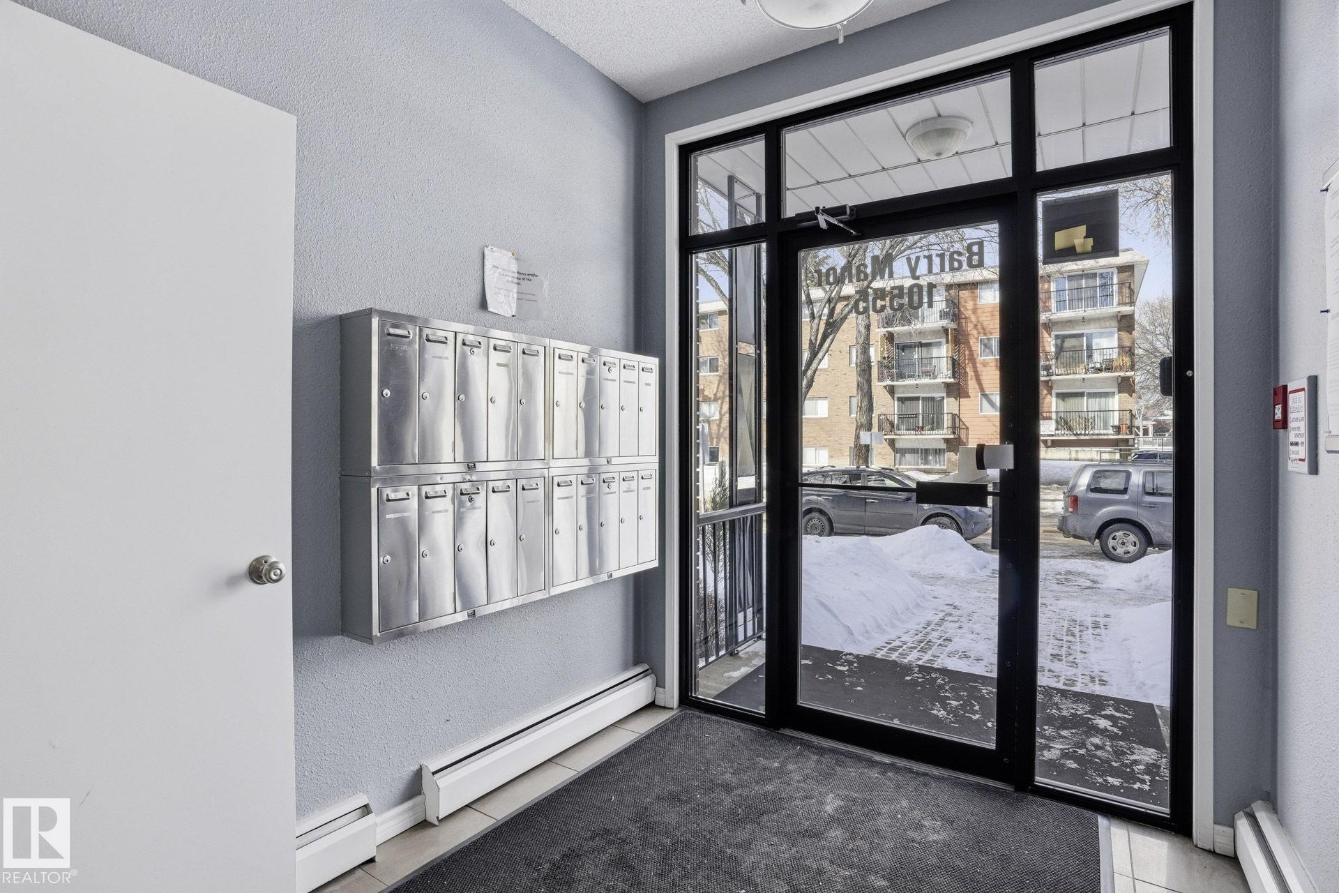 202 - 10555 83 Avenue NW, Strathcona, Edmonton