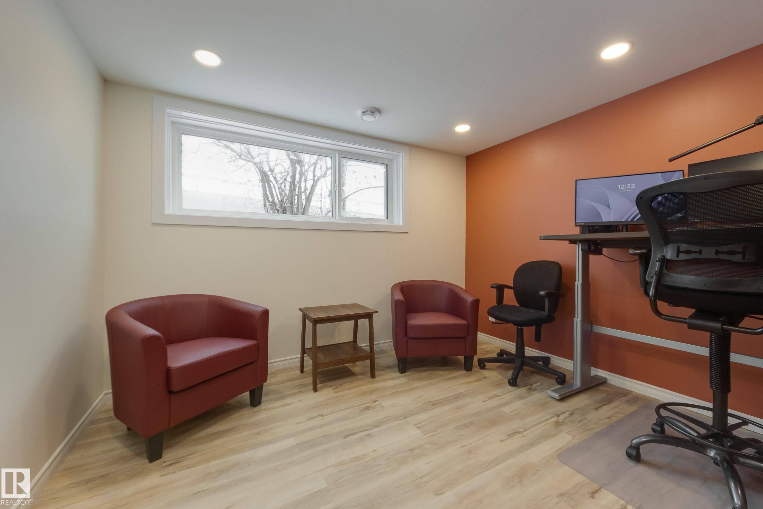 Photo 23 at 16407 87 Avenue NW, Elmwood, Edmonton