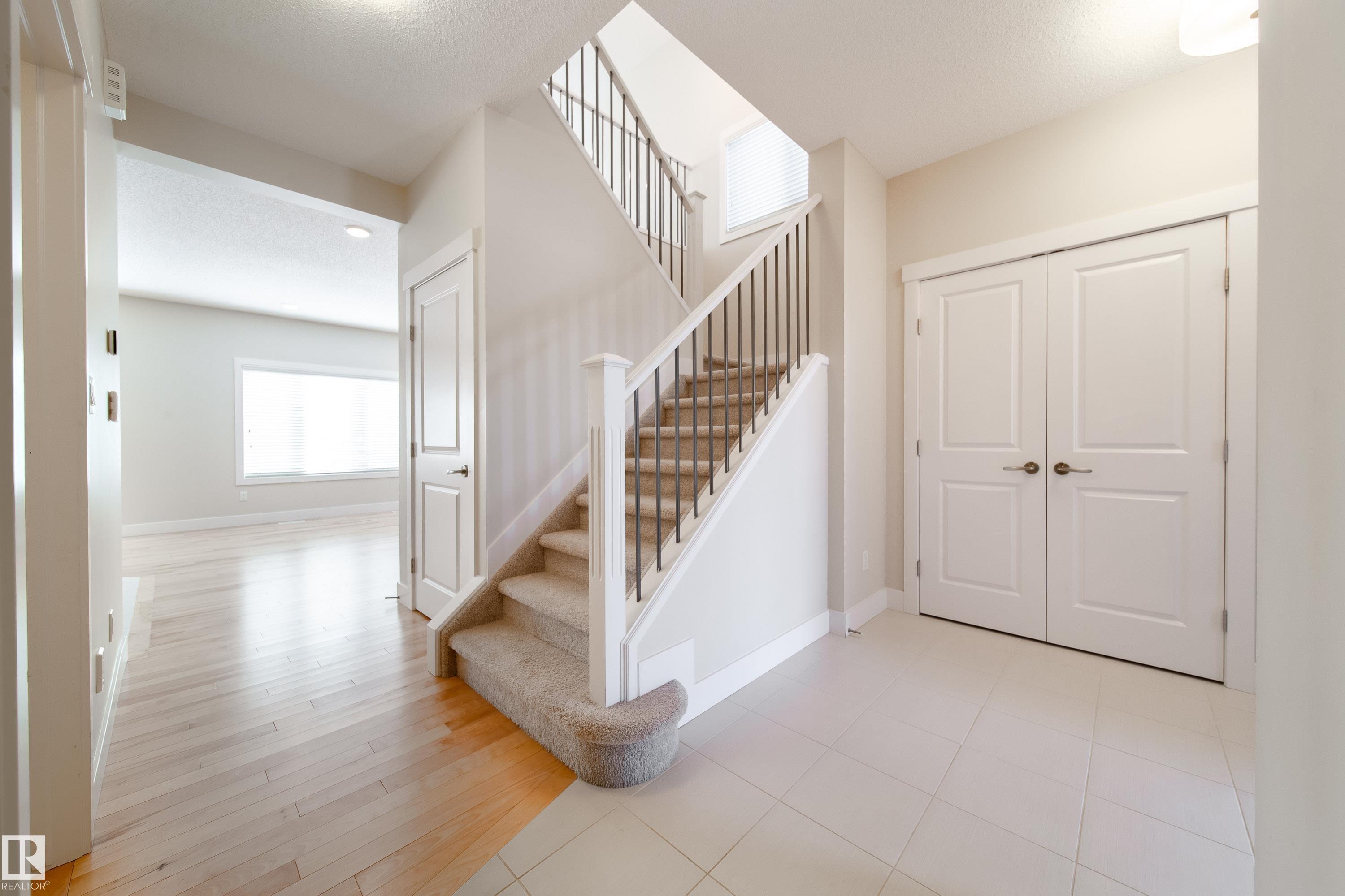 2237 56 Street SW, Walker, Edmonton