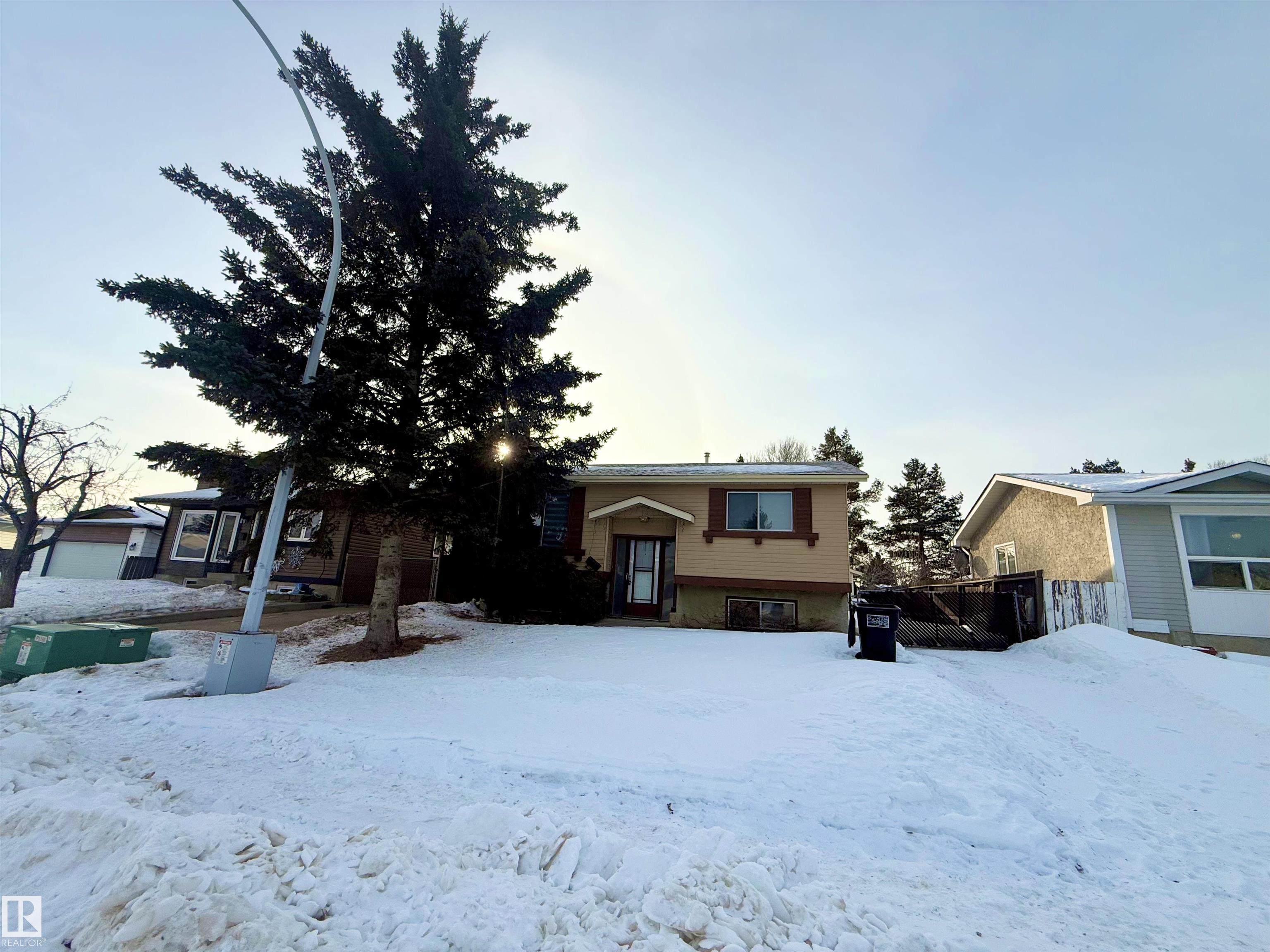 2915 145 Avenue NW, Kirkness, Edmonton