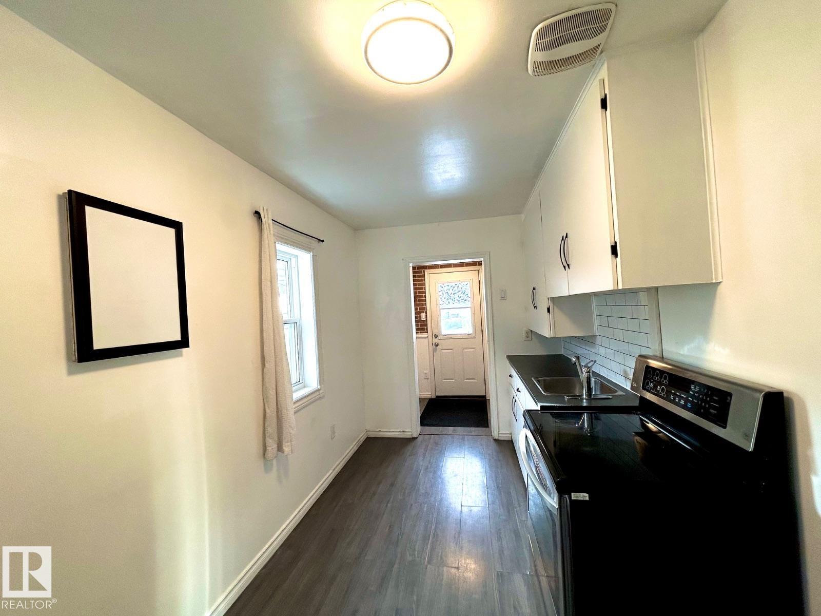 Photo 6 at 12132 59 Street NW, Montrose, Edmonton