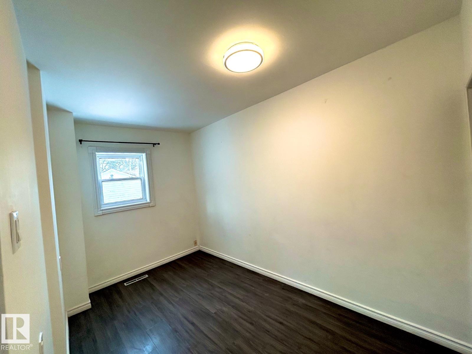 Photo 8 at 12132 59 Street NW, Montrose, Edmonton