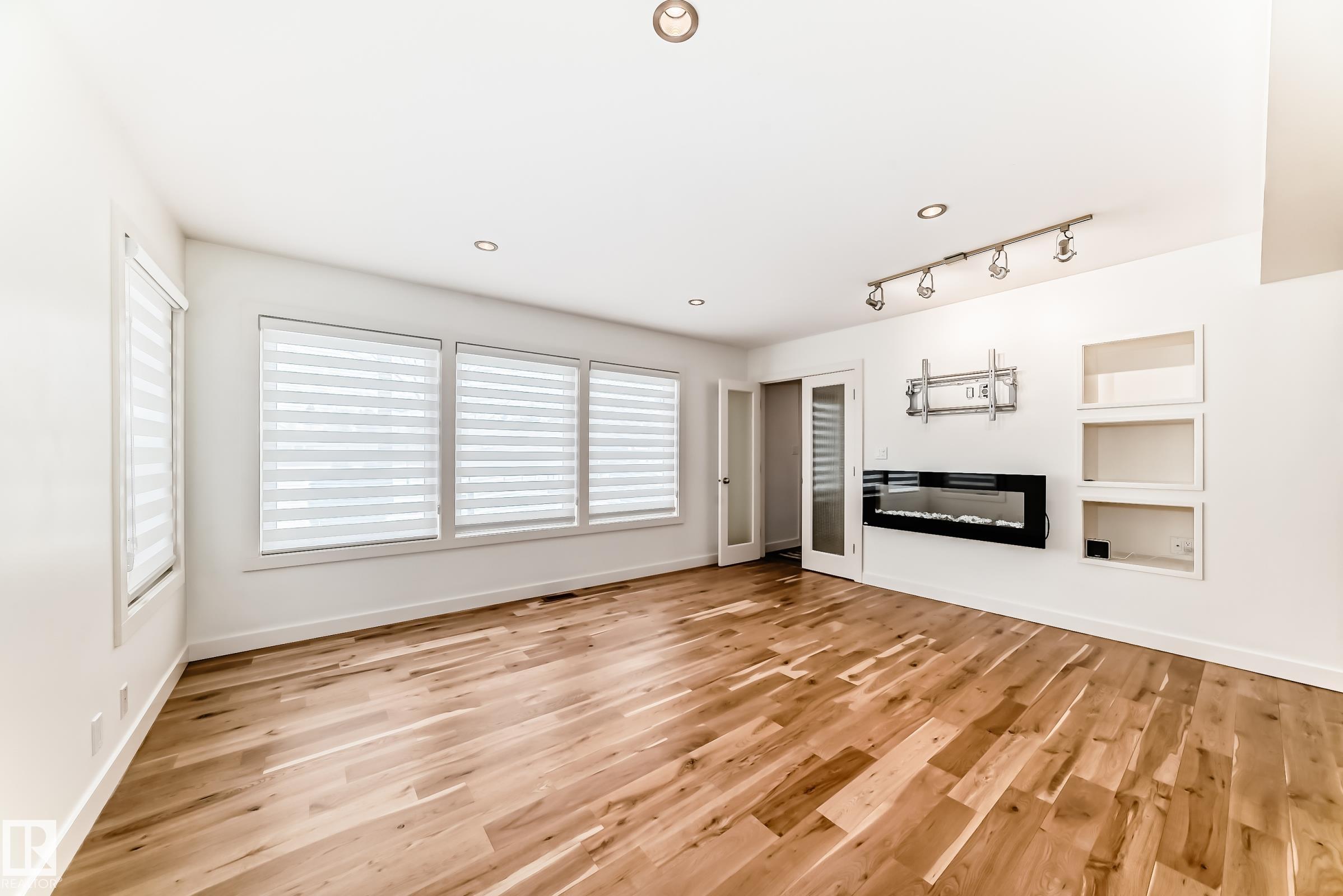 Photo 17 at 9715 143a Street NW, Crestwood, Edmonton