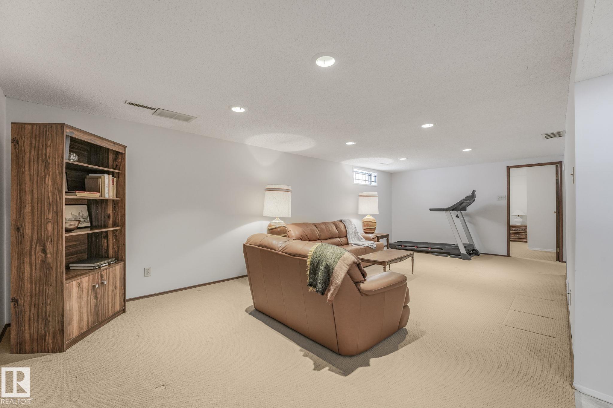 Photo 35 at 587 Wahstao Road NW, Oleskiw, Edmonton