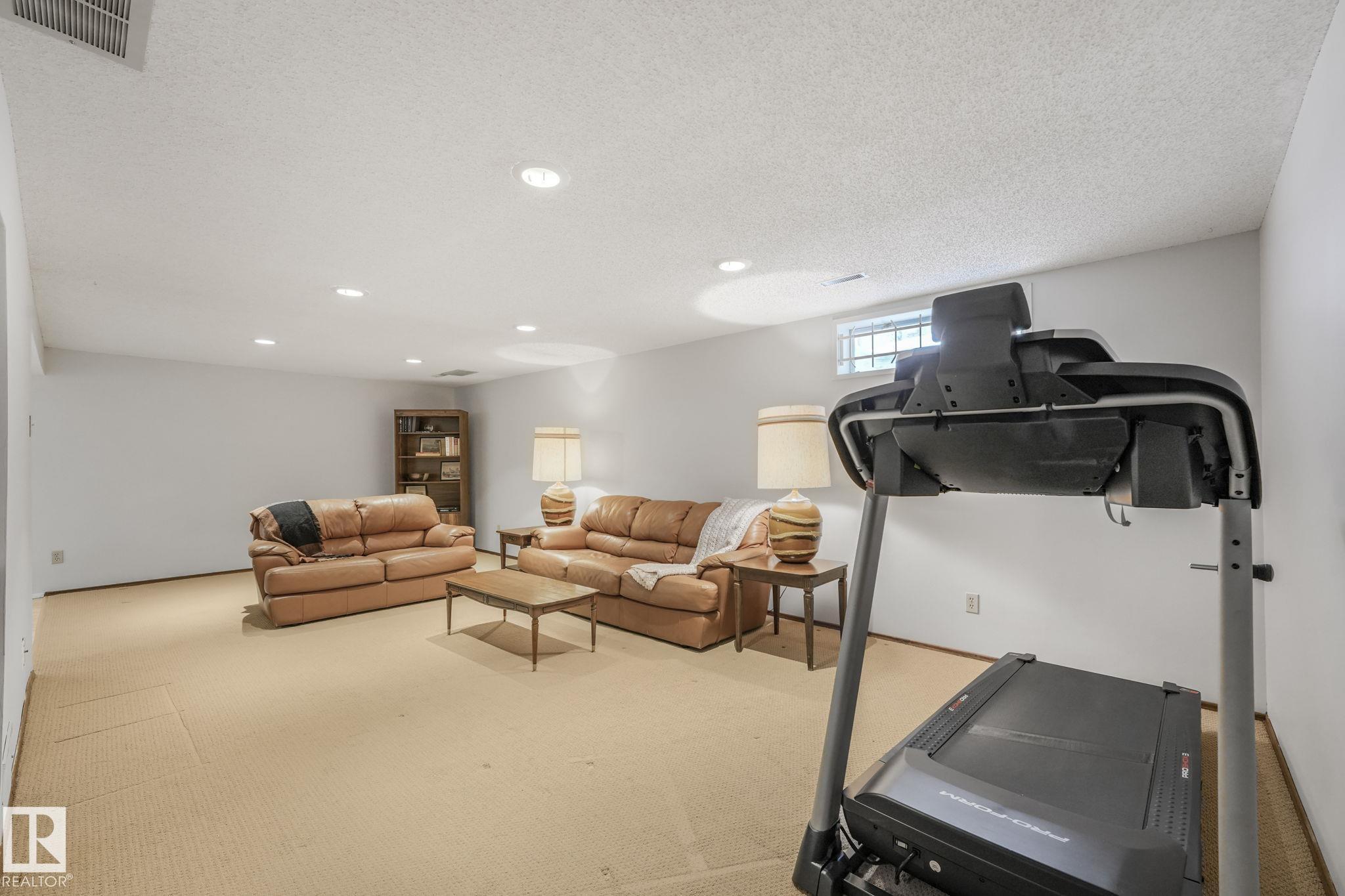 Photo 37 at 587 Wahstao Road NW, Oleskiw, Edmonton