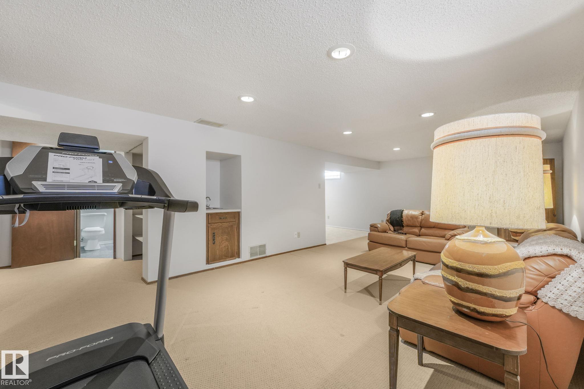 Photo 38 at 587 Wahstao Road NW, Oleskiw, Edmonton